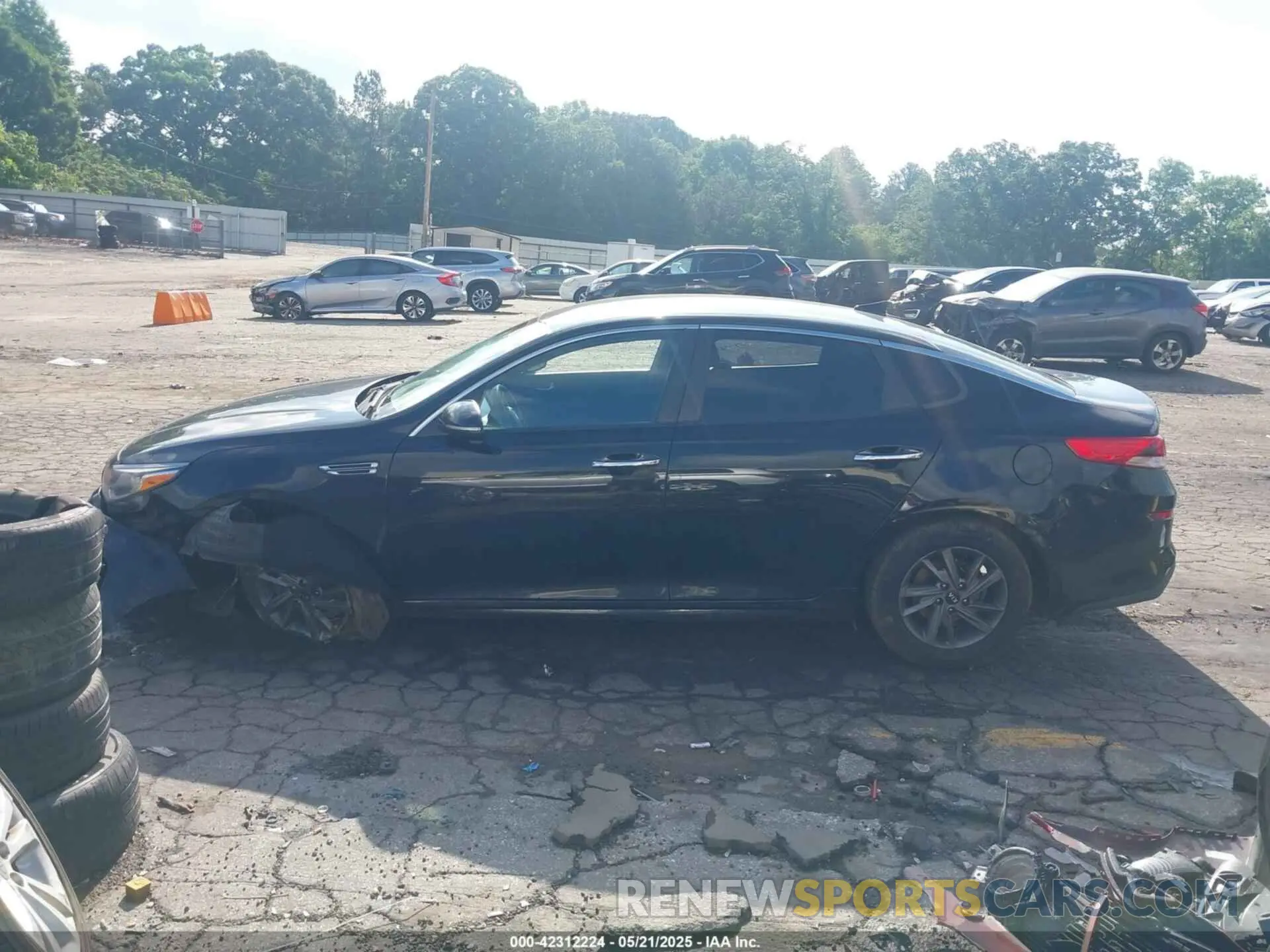 13 fotografías del automóvil dañado 5XXGT4L35KG344993 KIA OPTIMA 2019