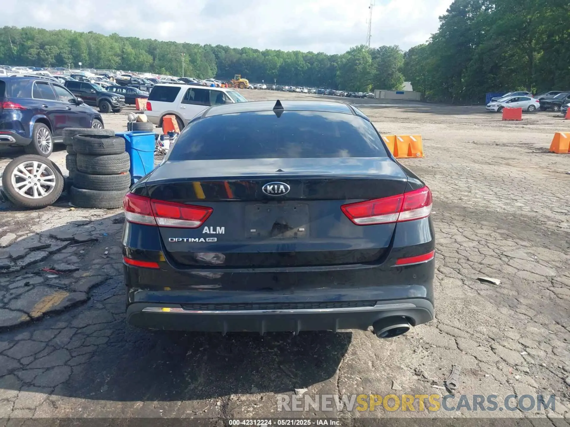 15 fotografías del automóvil dañado 5XXGT4L35KG344993 KIA OPTIMA 2019
