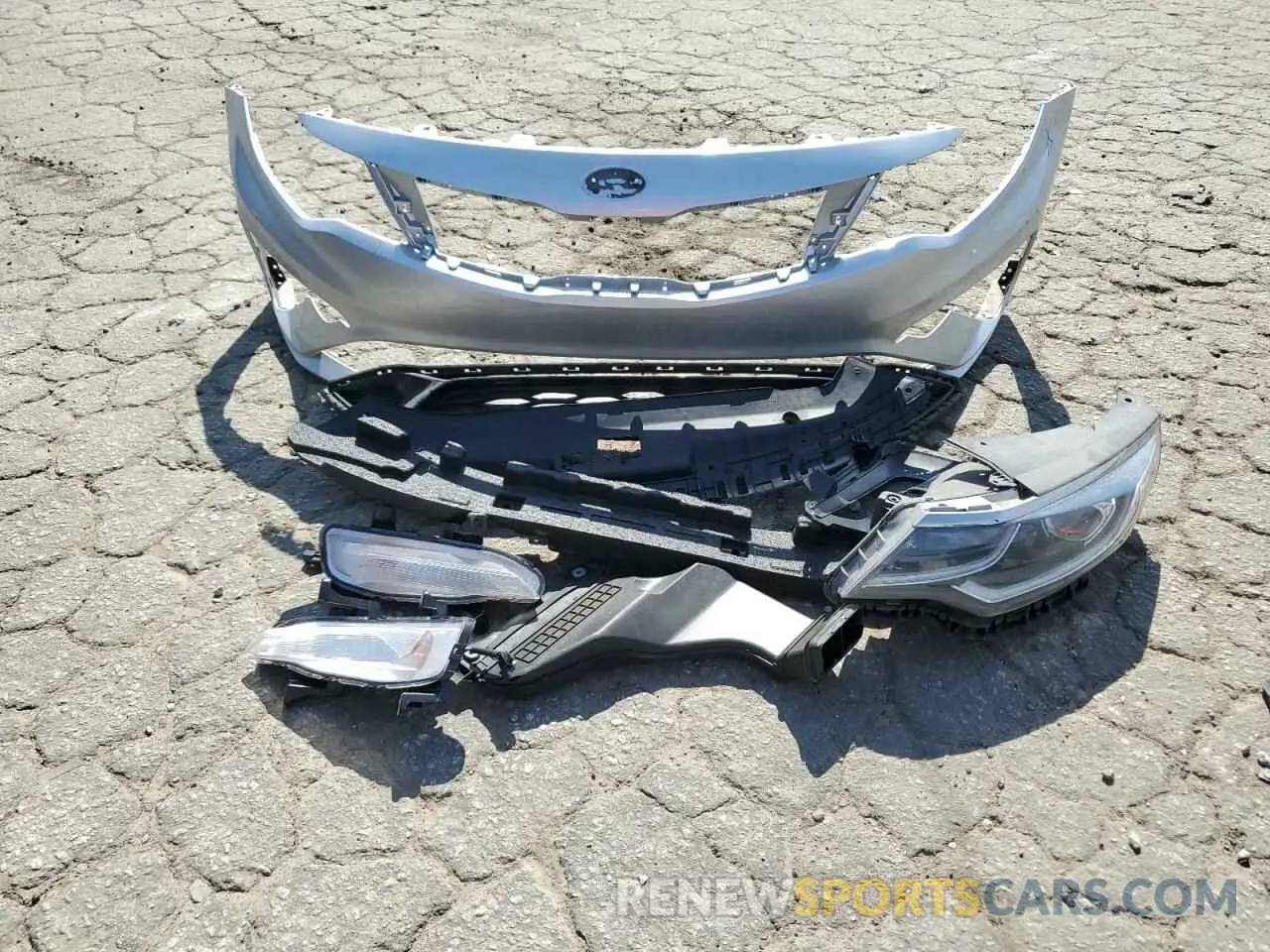 12 fotografías del automóvil dañado 5XXGT4L35KG348364 KIA OPTIMA 2019