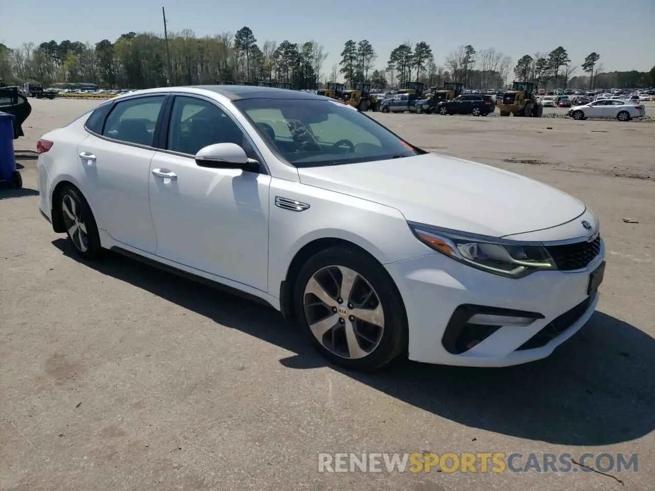 4 fotografías del automóvil dañado 5XXGT4L35KG349661 KIA OPTIMA 2019