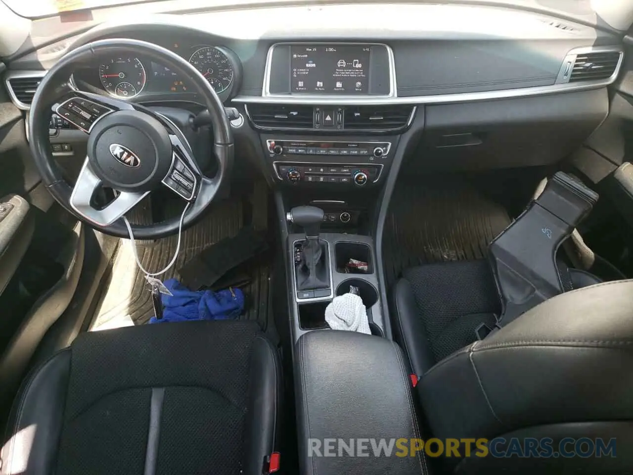 8 fotografías del automóvil dañado 5XXGT4L35KG349661 KIA OPTIMA 2019