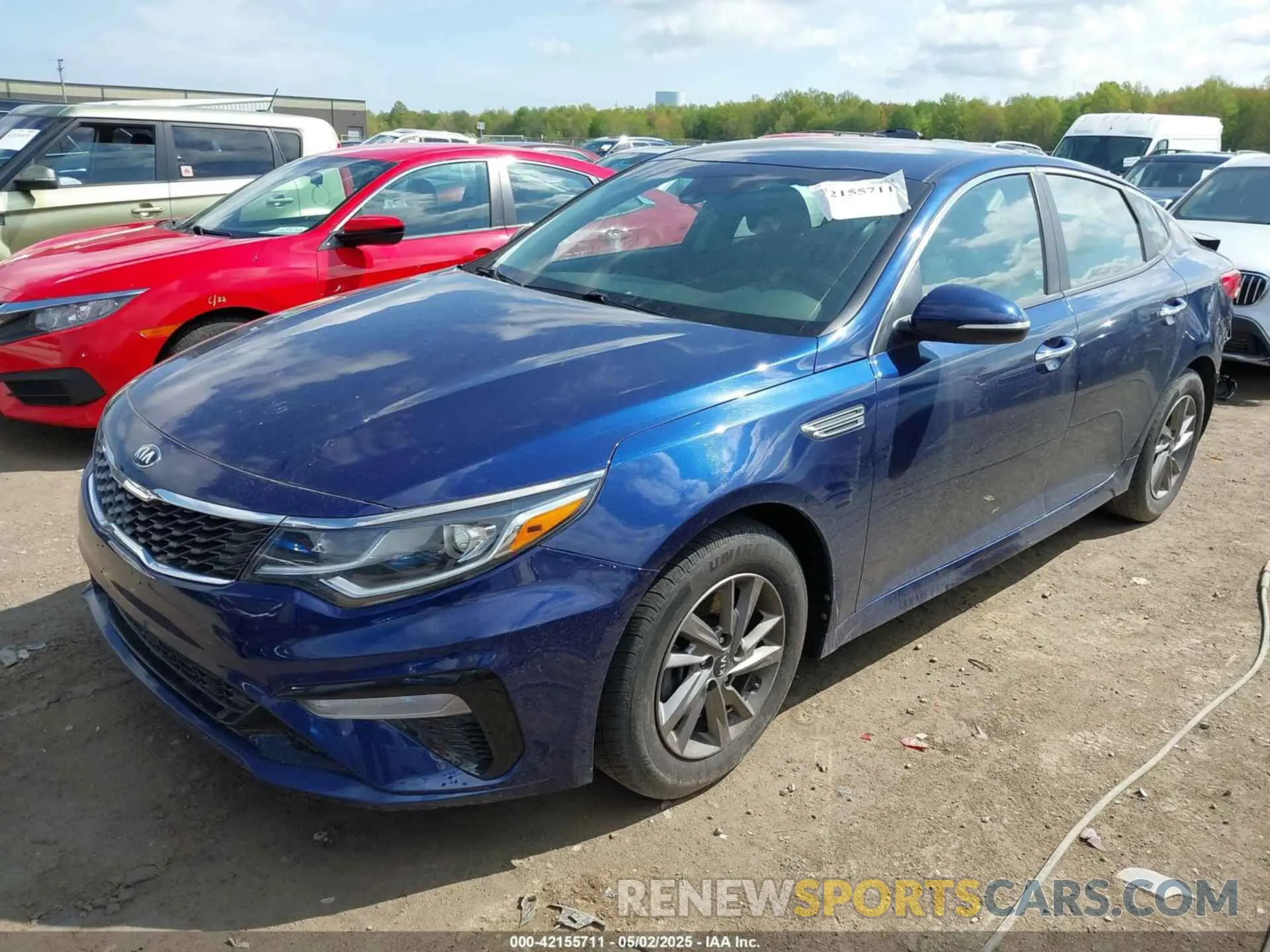 2 fotografías del automóvil dañado 5XXGT4L35KG351393 KIA OPTIMA 2019