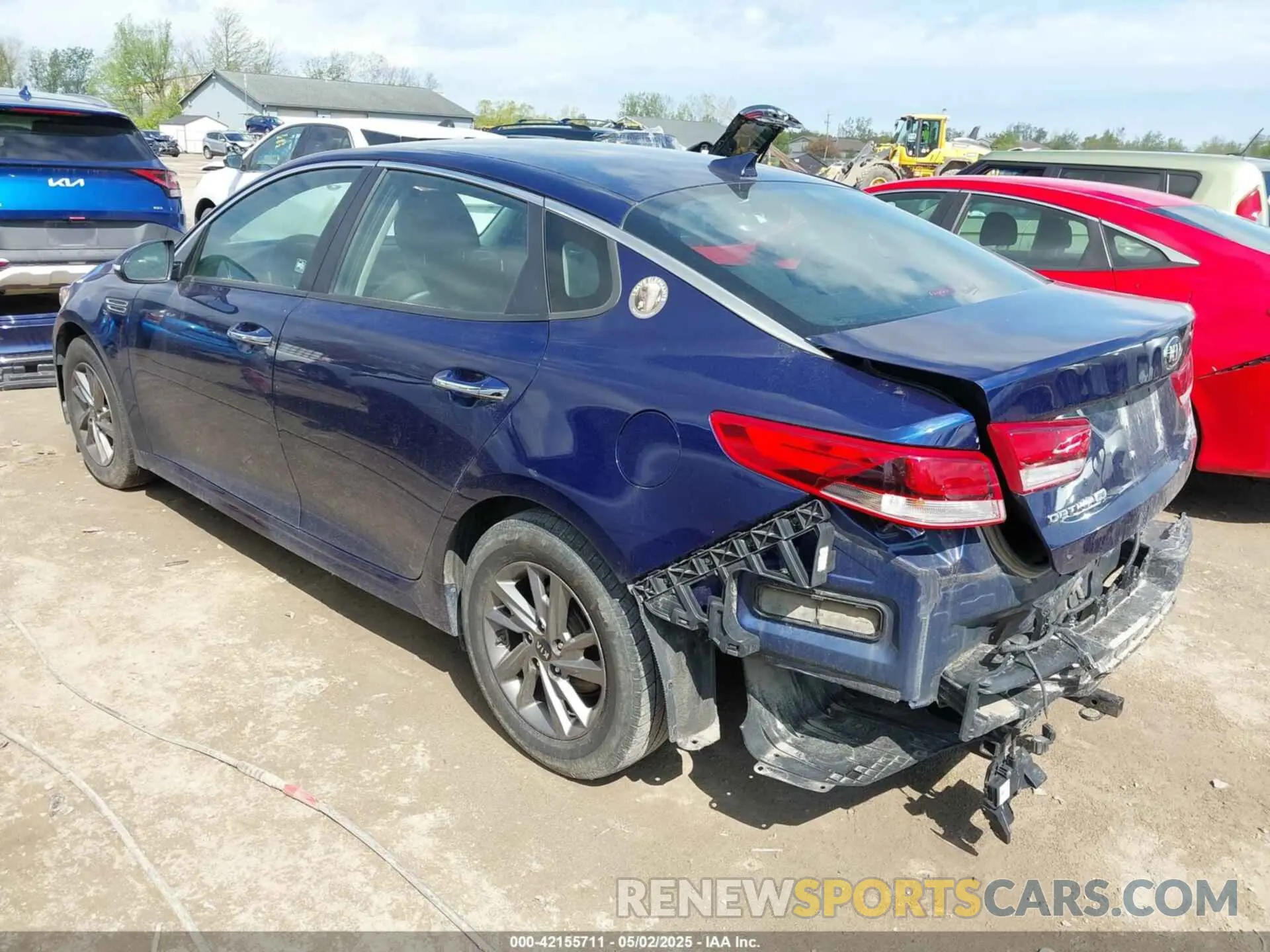 3 fotografías del automóvil dañado 5XXGT4L35KG351393 KIA OPTIMA 2019
