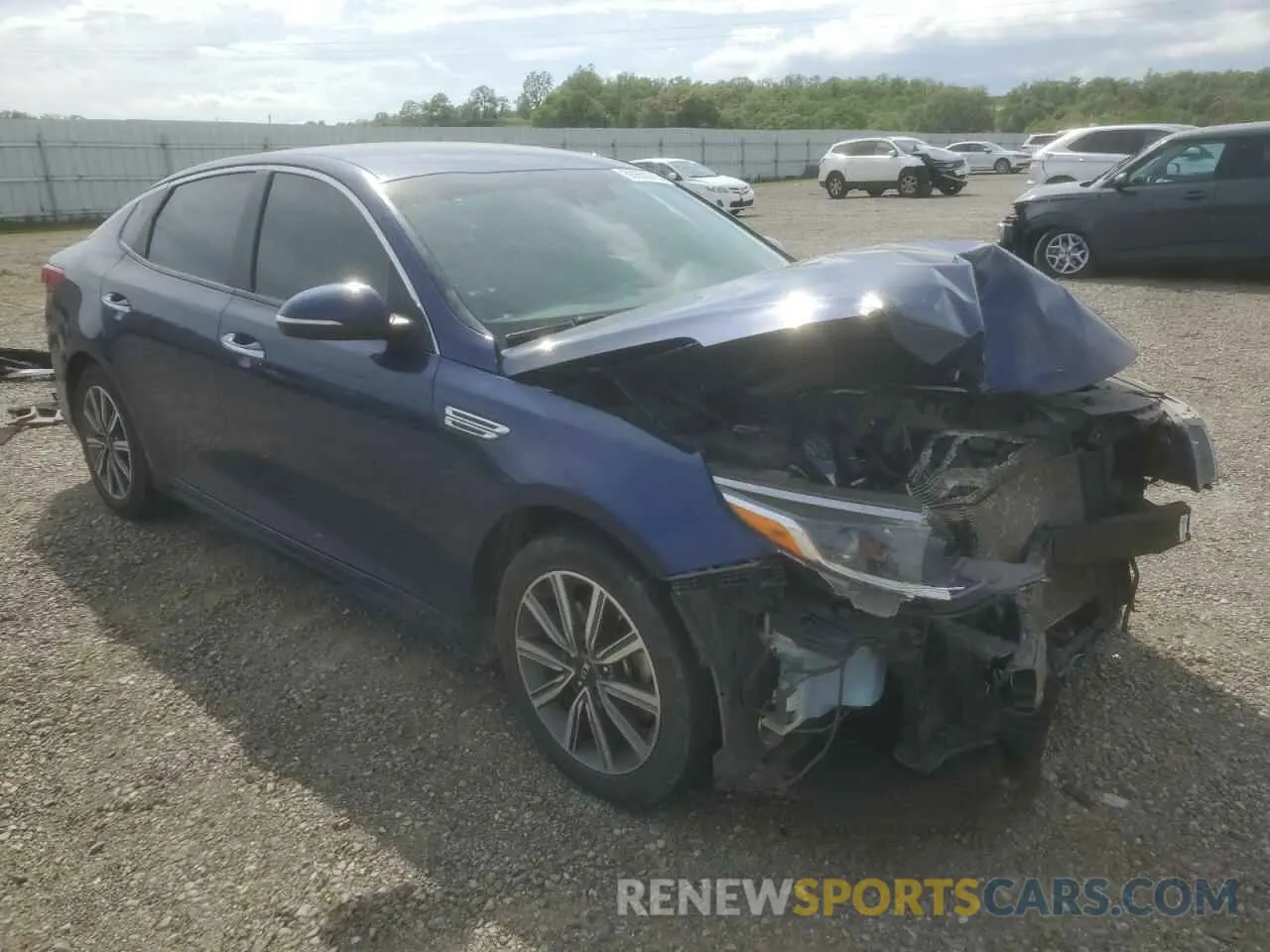 4 fotografías del automóvil dañado 5XXGT4L35KG353807 KIA OPTIMA 2019