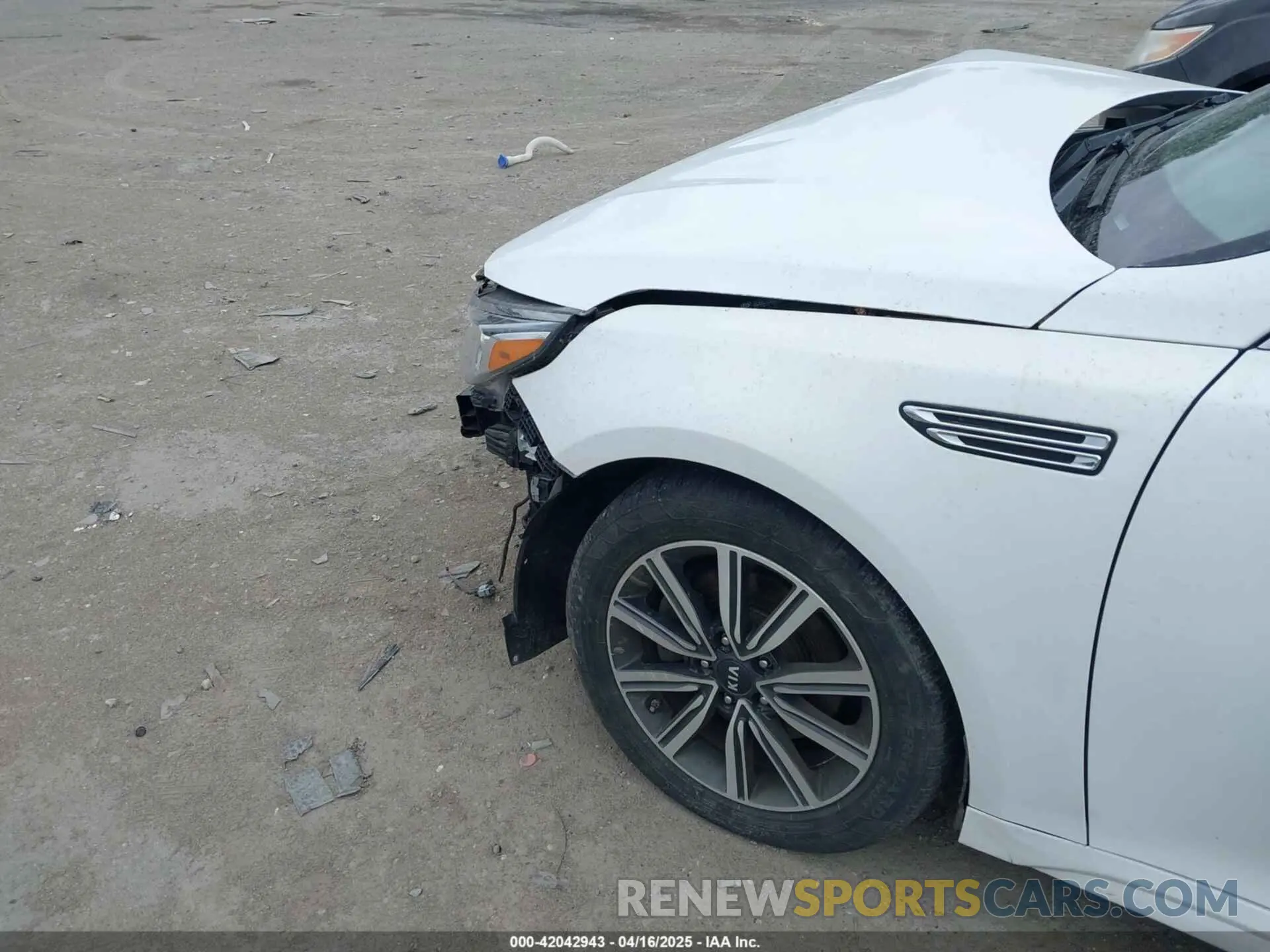 6 fotografías del automóvil dañado 5XXGT4L35KG359834 KIA OPTIMA 2019