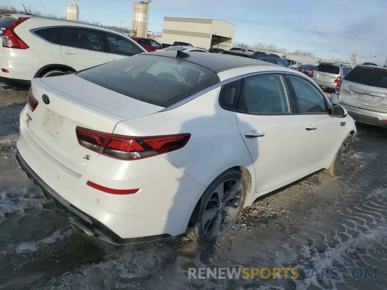 3 fotografías del automóvil dañado 5XXGT4L35KG371174 KIA OPTIMA 2019
