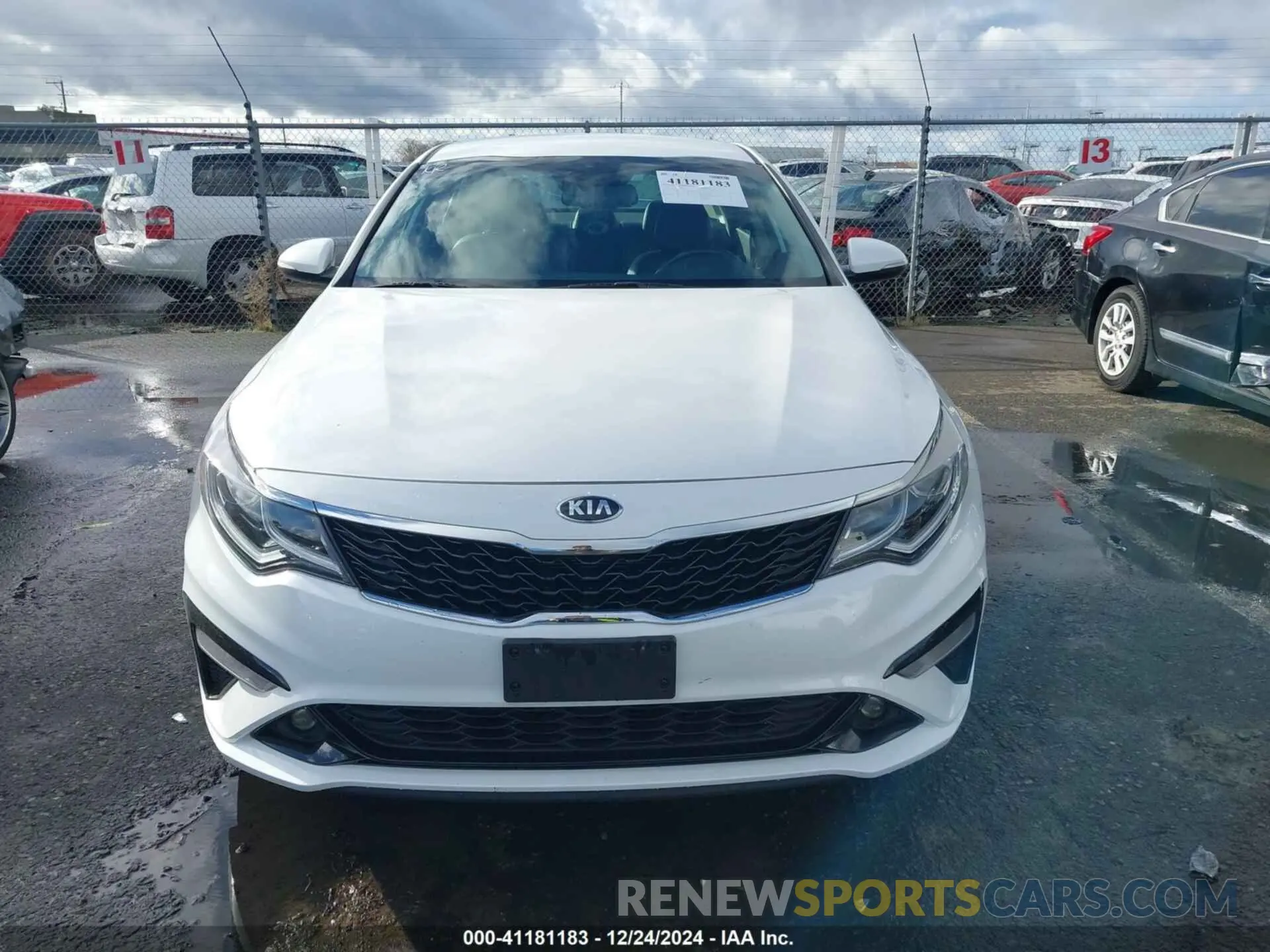 12 fotografías del automóvil dañado 5XXGT4L36KG305541 KIA OPTIMA 2019
