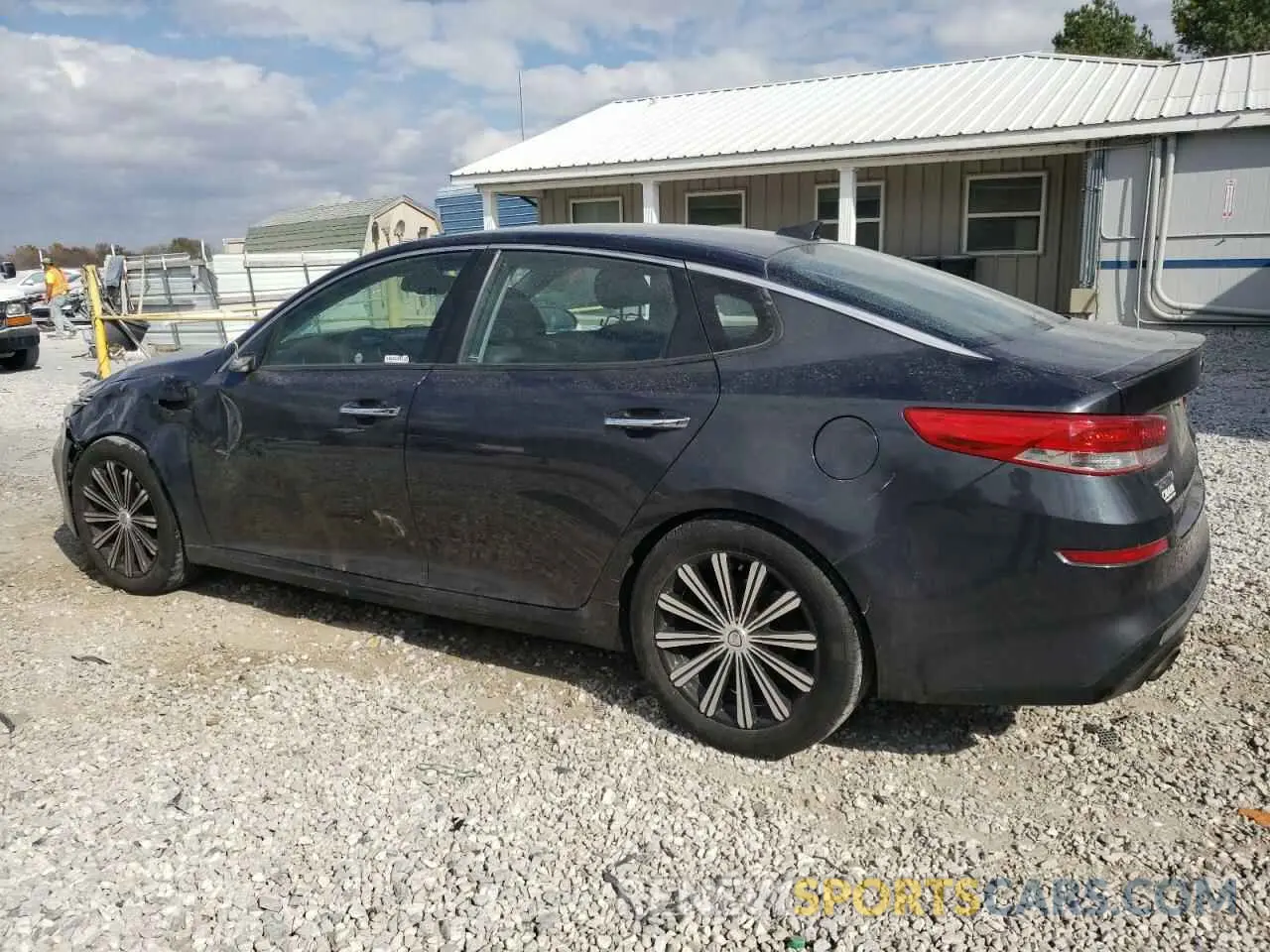 2 fotografías del automóvil dañado 5XXGT4L36KG306754 KIA OPTIMA 2019