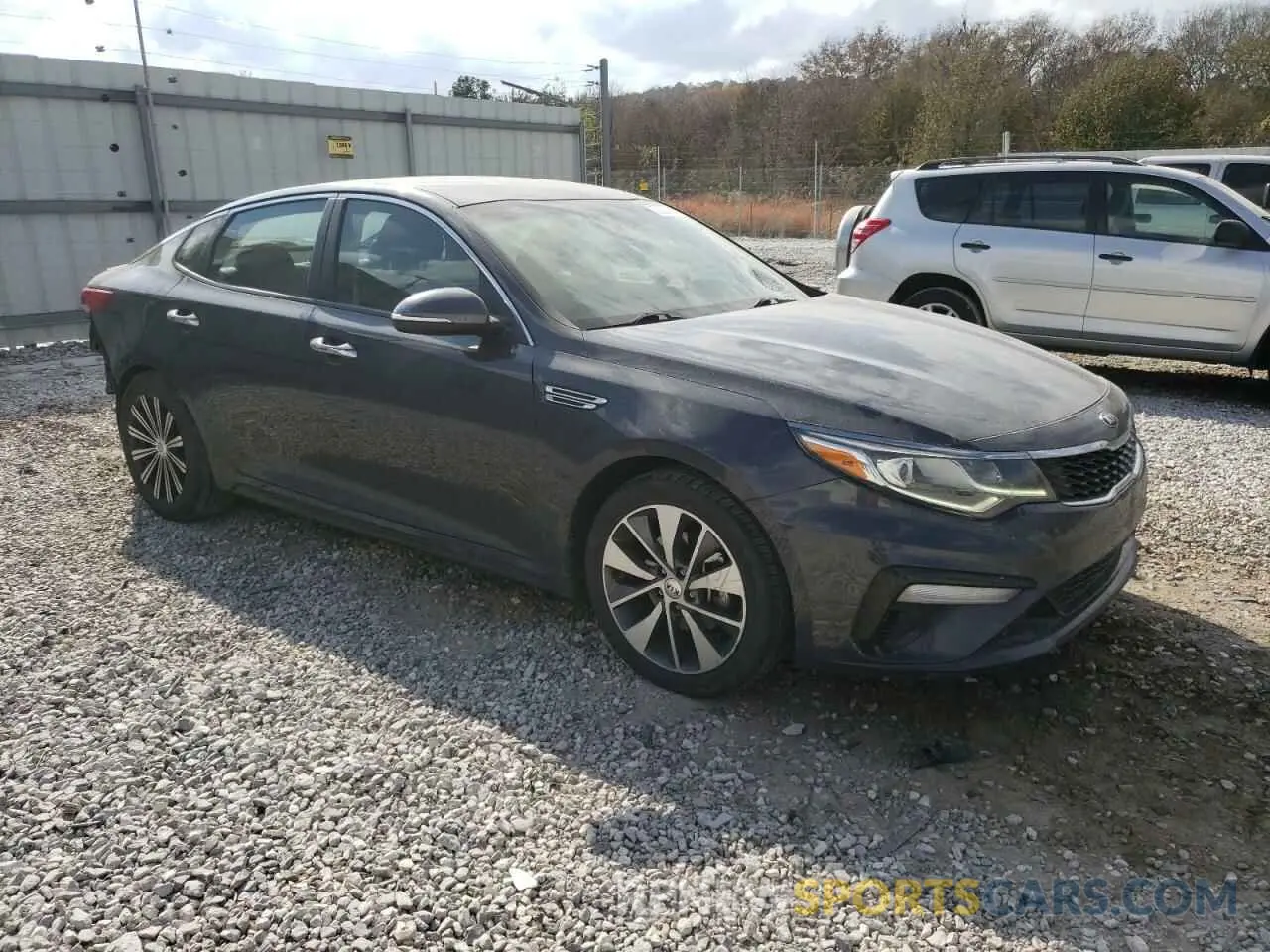 4 fotografías del automóvil dañado 5XXGT4L36KG306754 KIA OPTIMA 2019