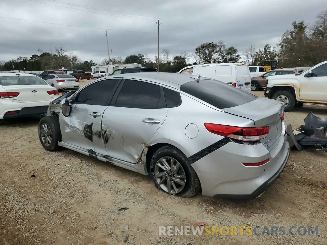 2 fotografías del automóvil dañado 5XXGT4L36KG319715 KIA OPTIMA 2019