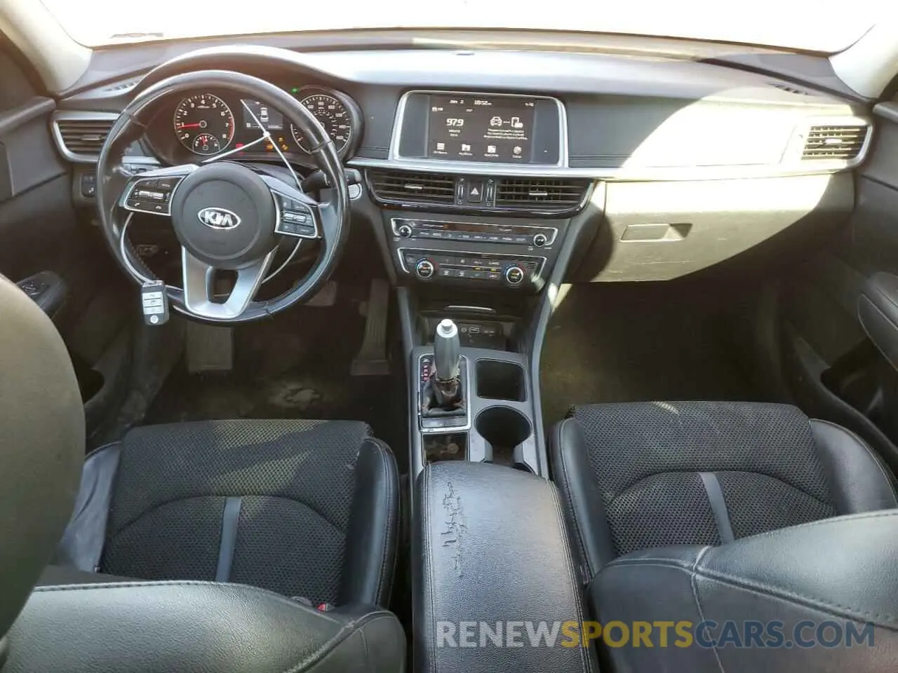 8 fotografías del automóvil dañado 5XXGT4L36KG323246 KIA OPTIMA 2019