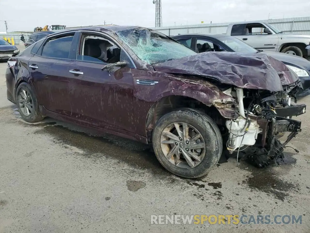 4 fotografías del automóvil dañado 5XXGT4L36KG335221 KIA OPTIMA 2019