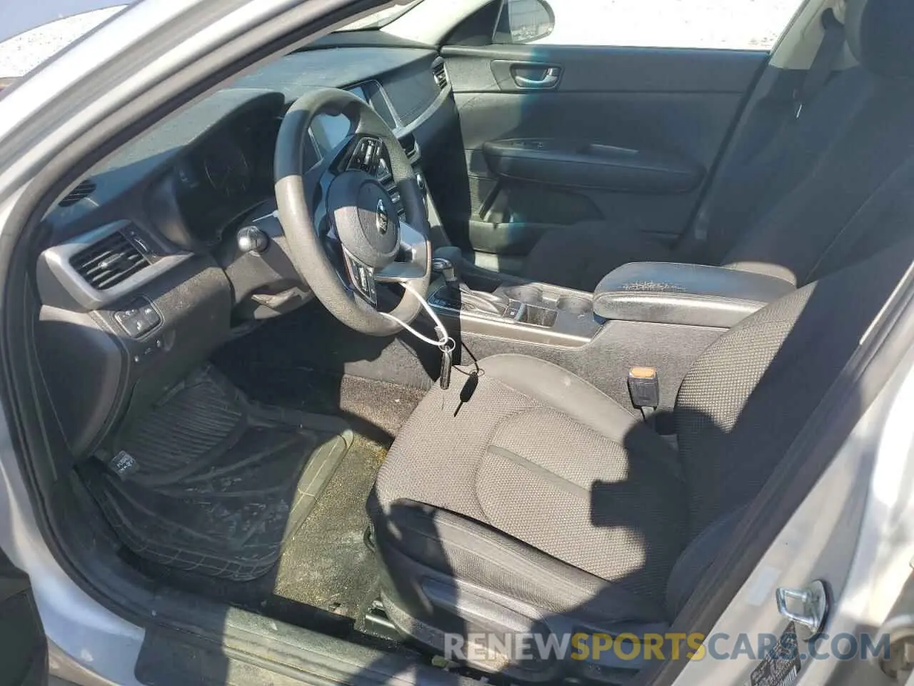 7 fotografías del automóvil dañado 5XXGT4L36KG336918 KIA OPTIMA 2019