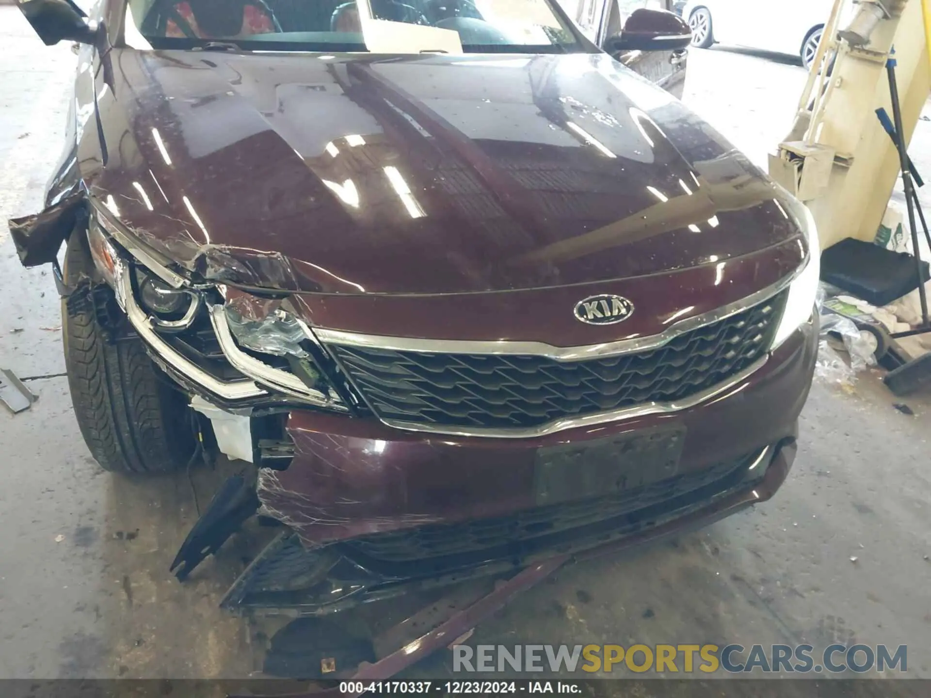 16 fotografías del automóvil dañado 5XXGT4L36KG337213 KIA OPTIMA 2019