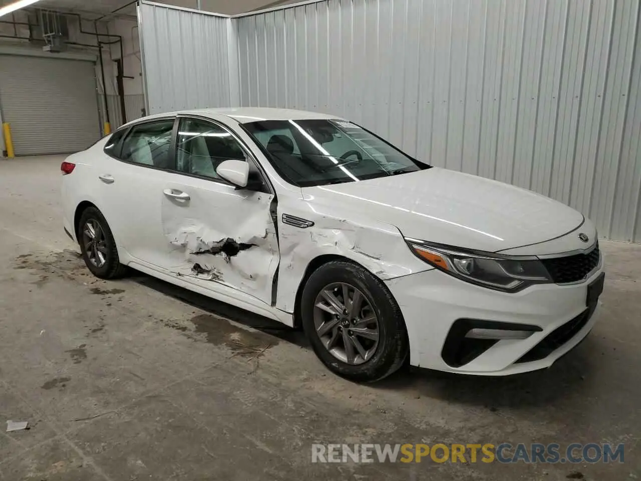 4 fotografías del automóvil dañado 5XXGT4L36KG342380 KIA OPTIMA 2019