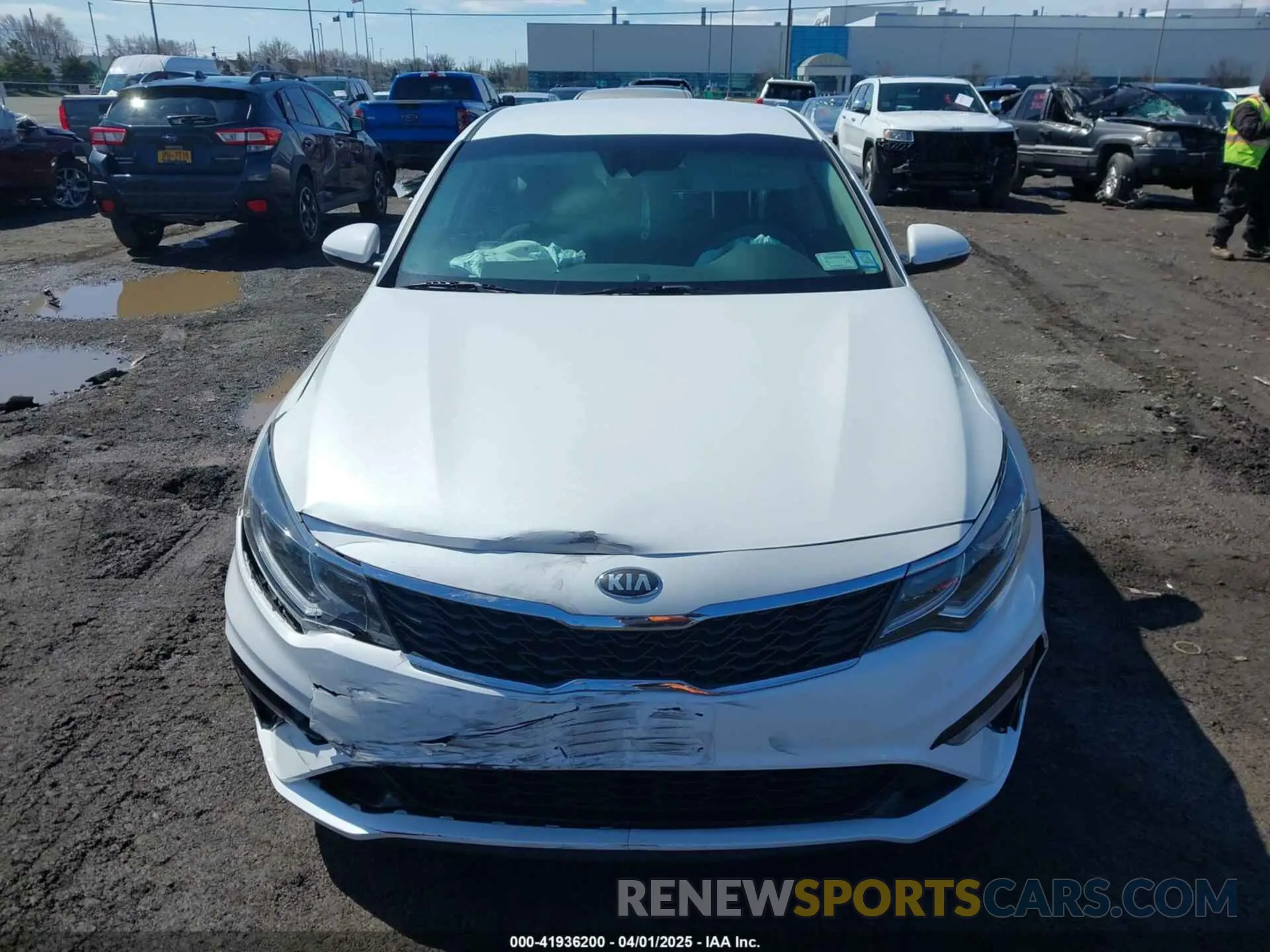 12 fotografías del automóvil dañado 5XXGT4L36KG347689 KIA OPTIMA 2019