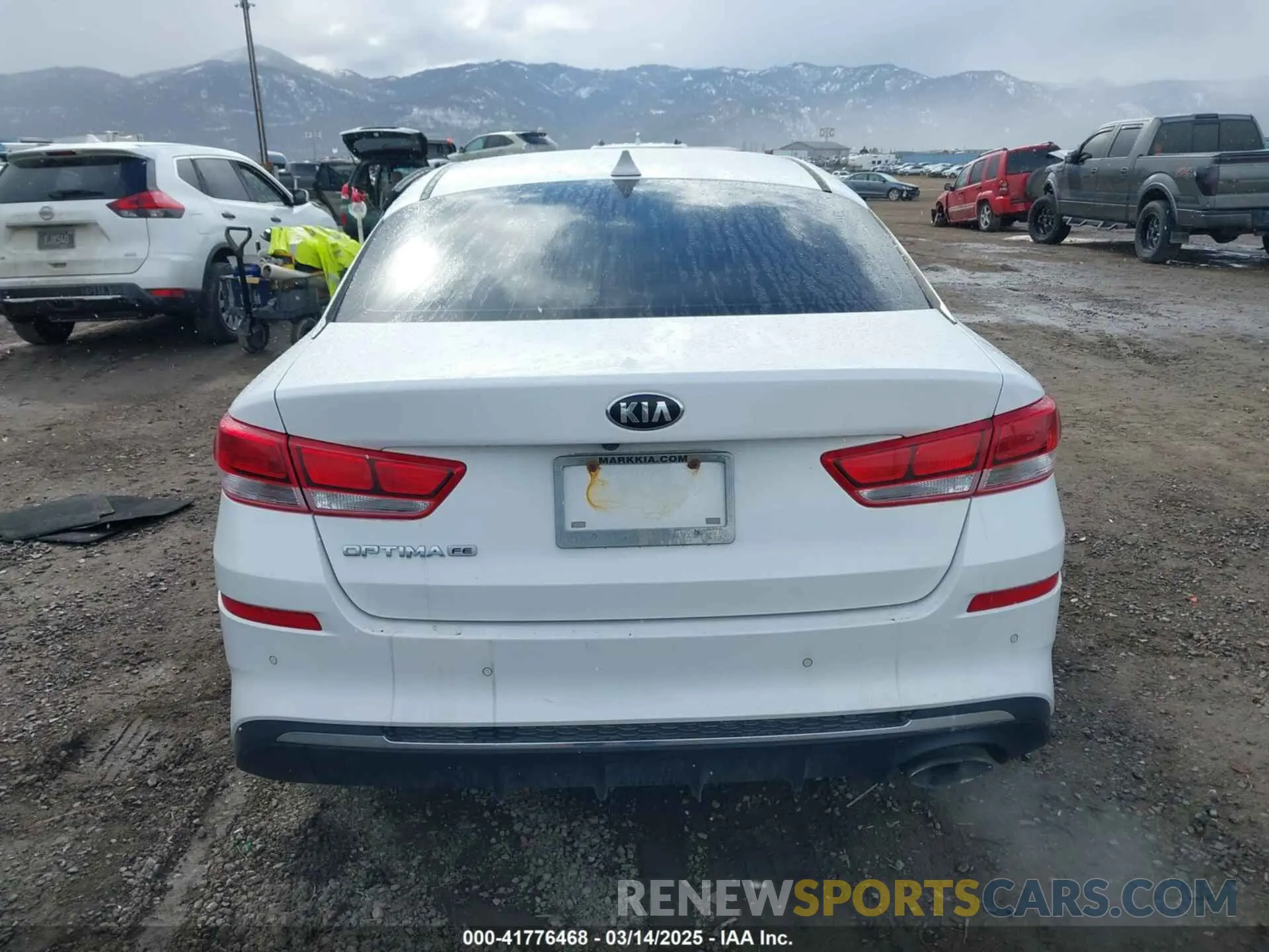 16 fotografías del automóvil dañado 5XXGT4L36KG371992 KIA OPTIMA 2019