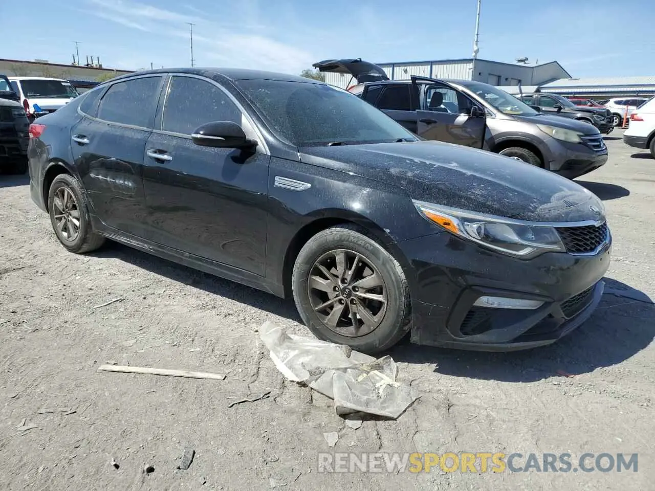 4 fotografías del automóvil dañado 5XXGT4L37KG275160 KIA OPTIMA 2019