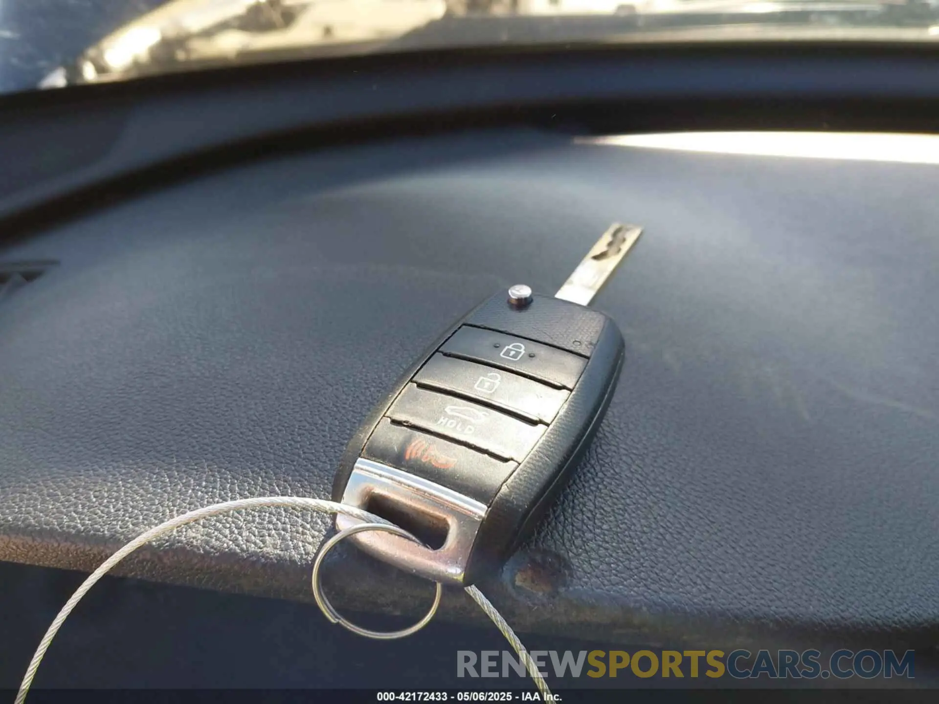 10 fotografías del automóvil dañado 5XXGT4L37KG277717 KIA OPTIMA 2019