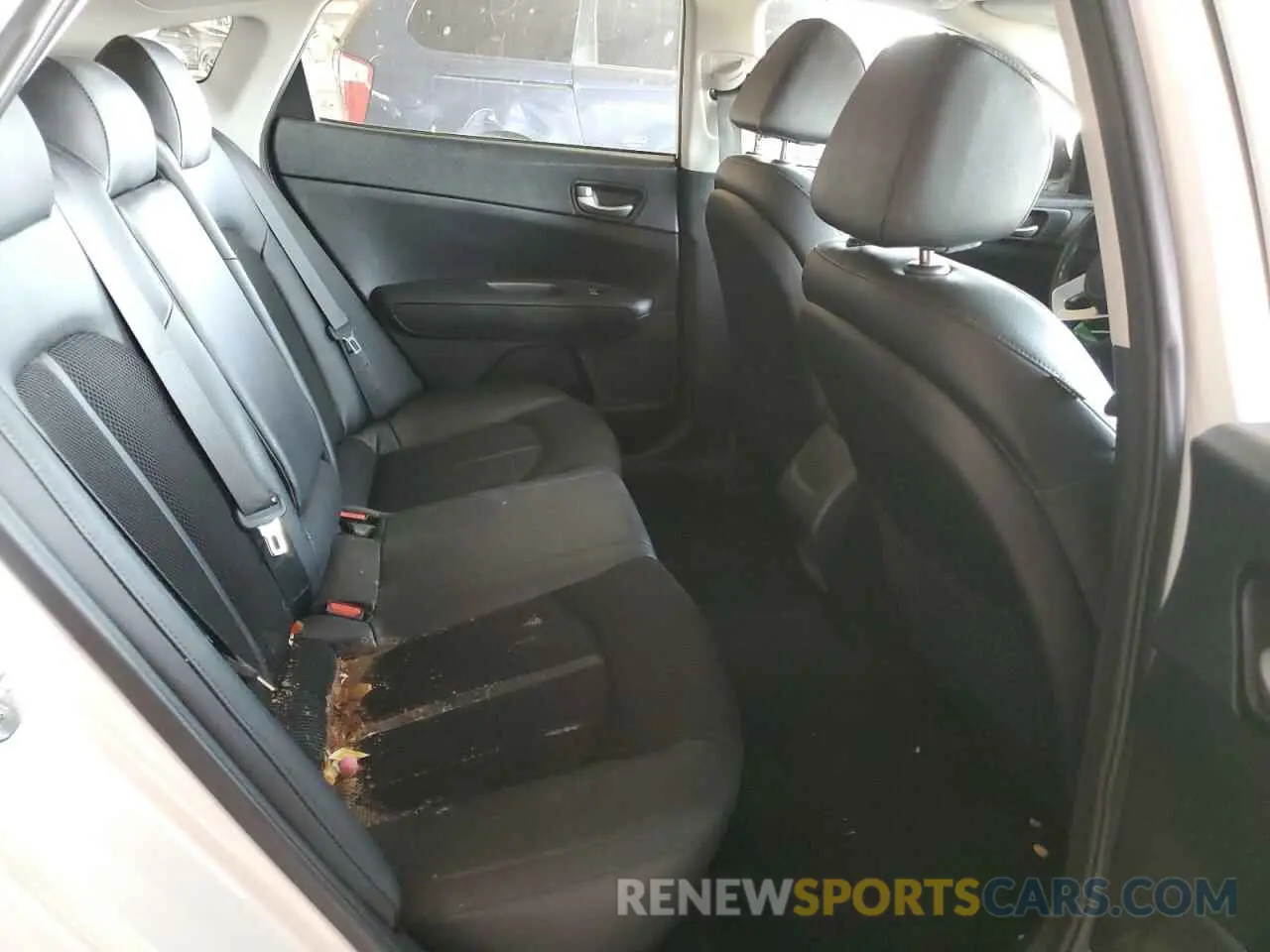 10 fotografías del automóvil dañado 5XXGT4L37KG287308 KIA OPTIMA 2019