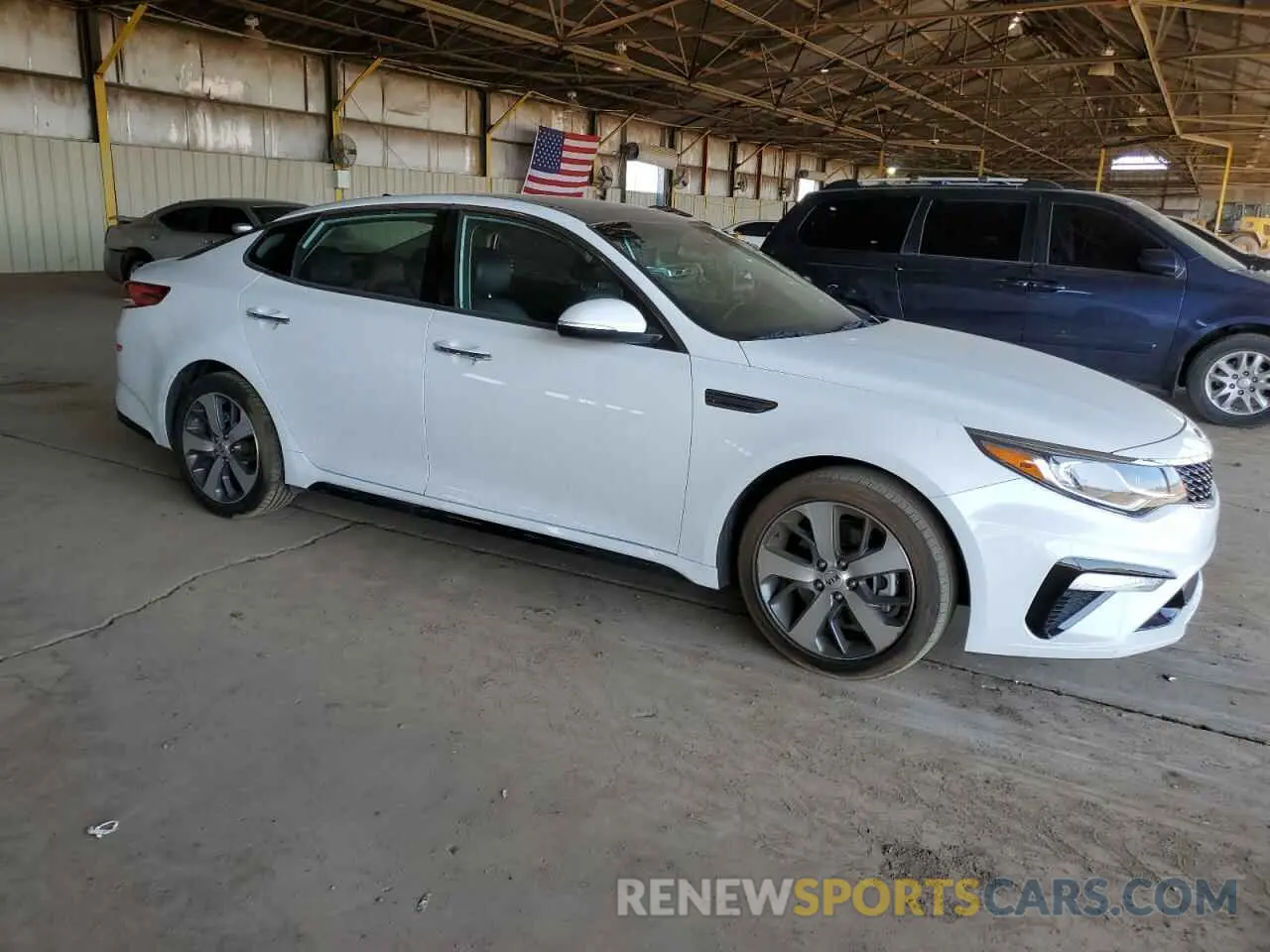 4 fotografías del automóvil dañado 5XXGT4L37KG287308 KIA OPTIMA 2019