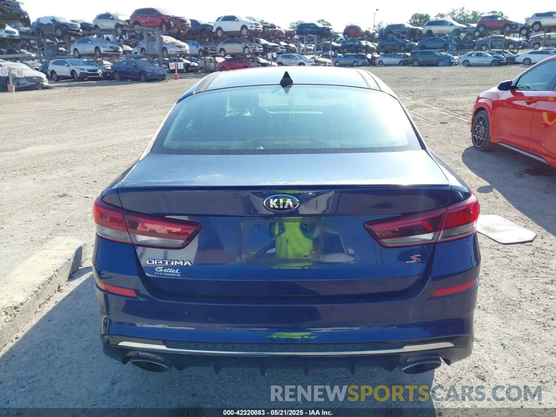 17 fotografías del automóvil dañado 5XXGT4L37KG289897 KIA OPTIMA 2019