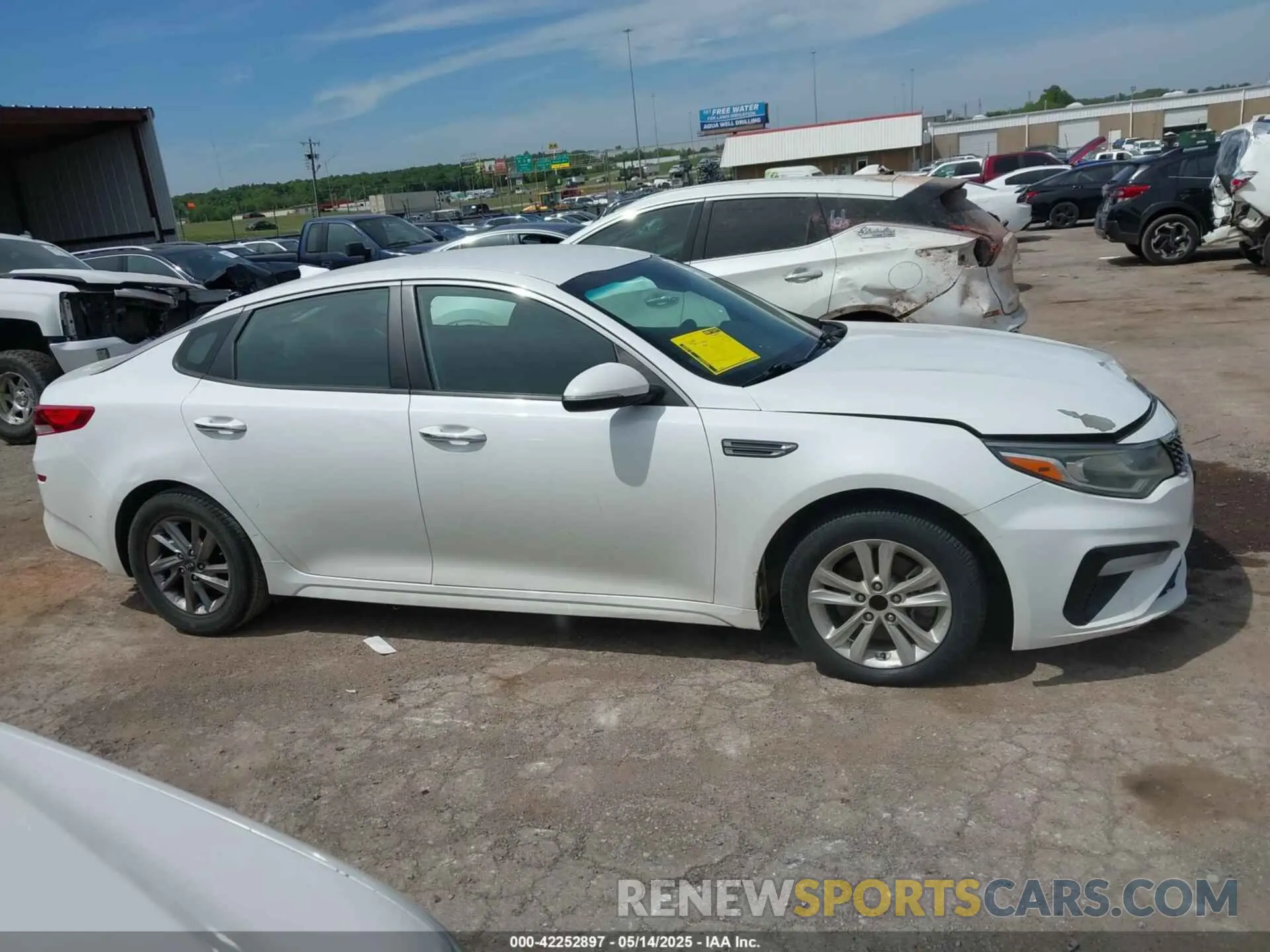 13 fotografías del automóvil dañado 5XXGT4L37KG290497 KIA OPTIMA 2019