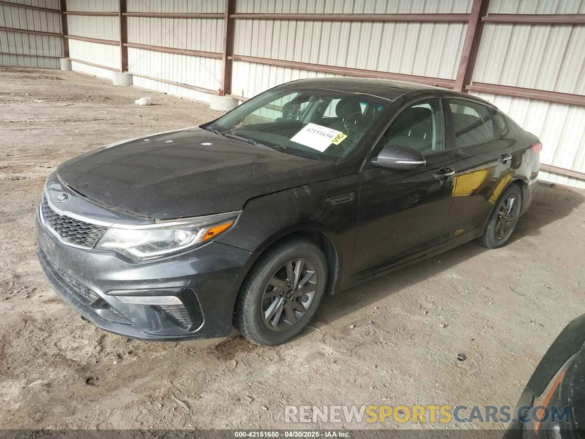 2 fotografías del automóvil dañado 5XXGT4L37KG293349 KIA OPTIMA 2019