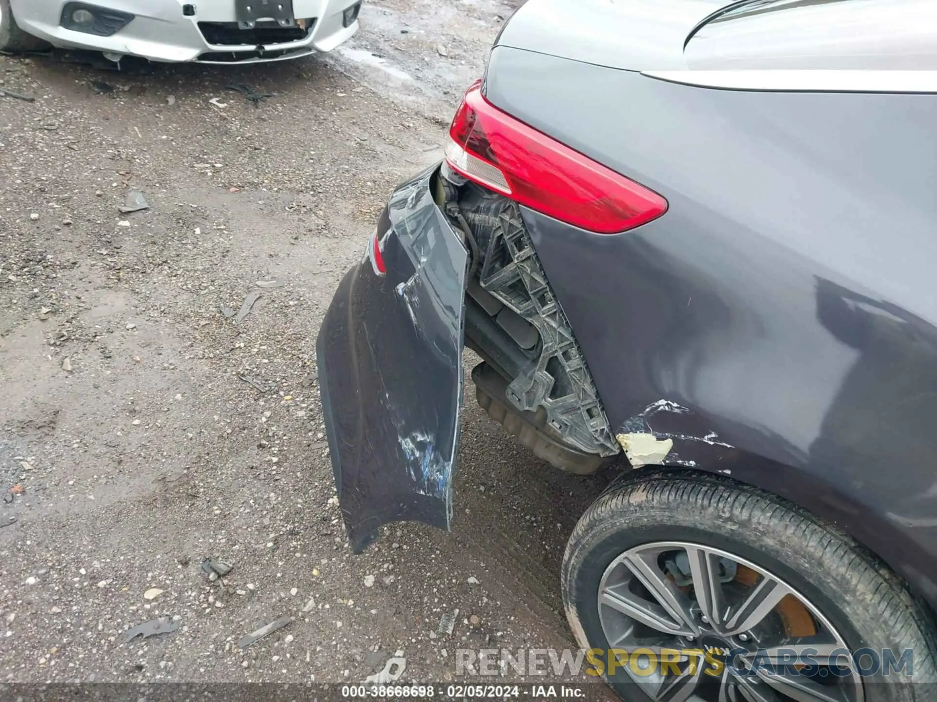 18 fotografías del automóvil dañado 5XXGT4L37KG299944 KIA OPTIMA 2019
