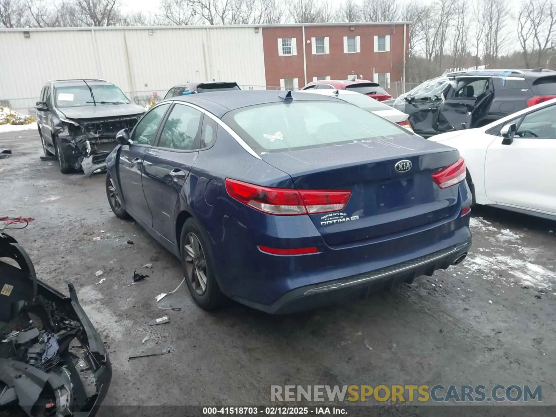 3 fotografías del automóvil dañado 5XXGT4L37KG312708 KIA OPTIMA 2019