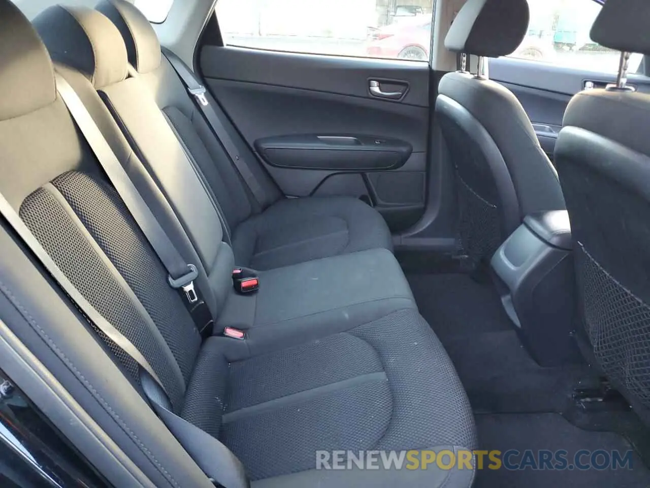 10 fotografías del automóvil dañado 5XXGT4L37KG312949 KIA OPTIMA 2019