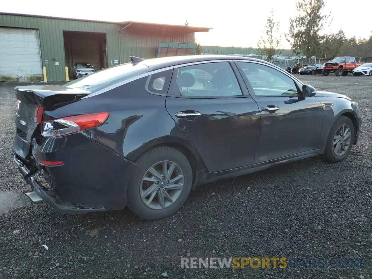 3 fotografías del automóvil dañado 5XXGT4L37KG312949 KIA OPTIMA 2019