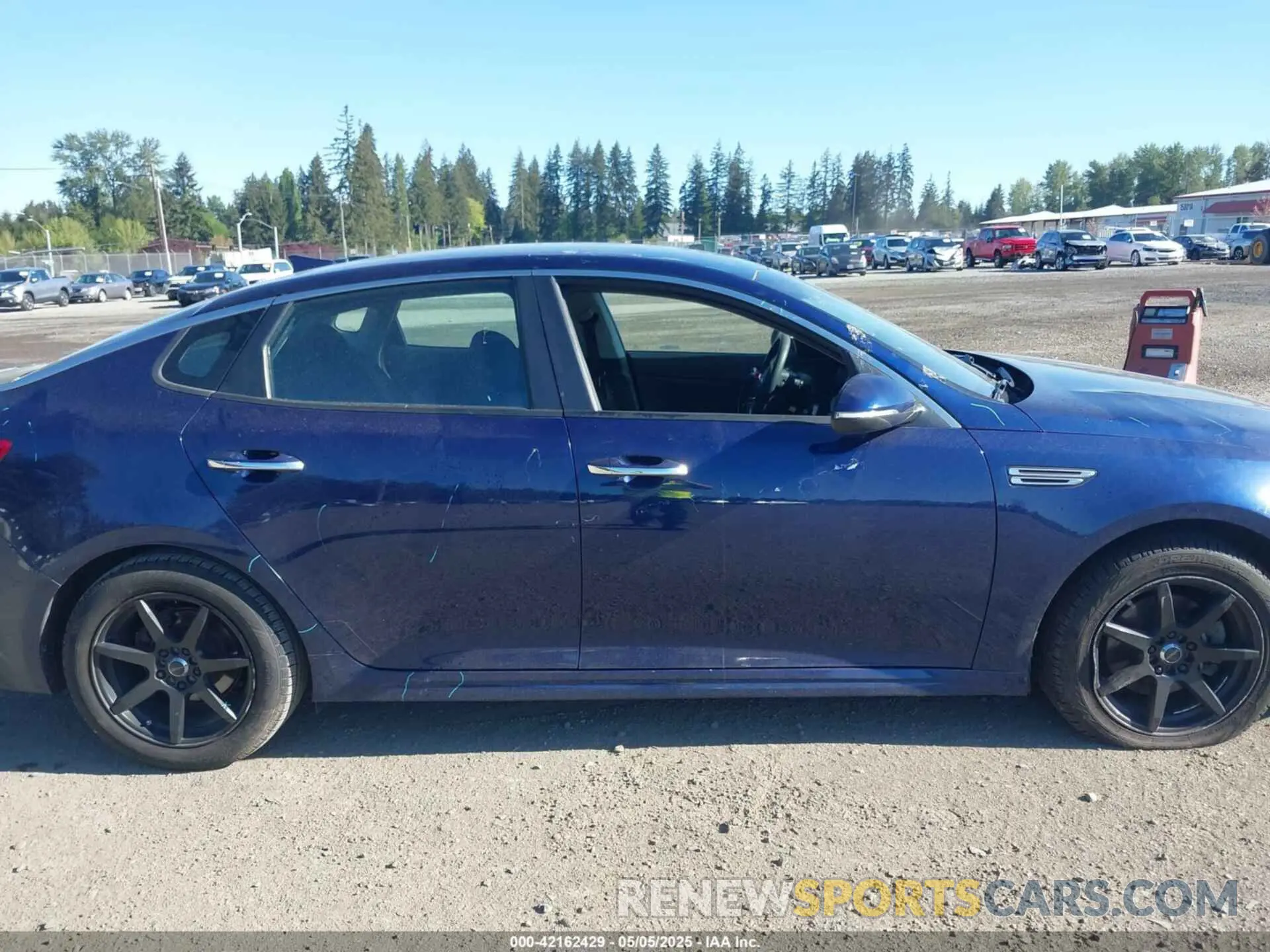 13 fotografías del automóvil dañado 5XXGT4L37KG321554 KIA OPTIMA 2019