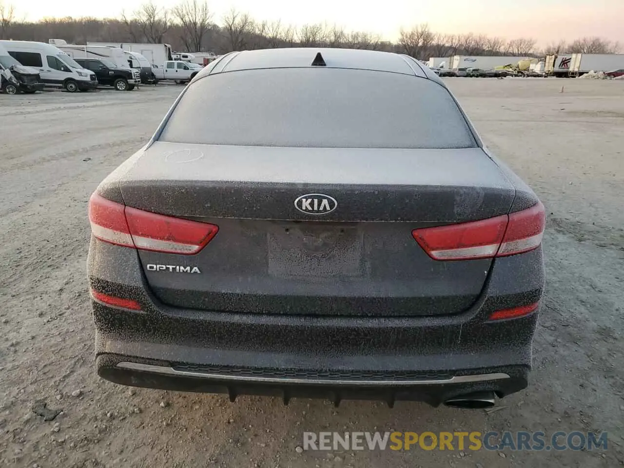 6 fotografías del automóvil dañado 5XXGT4L37KG325863 KIA OPTIMA 2019