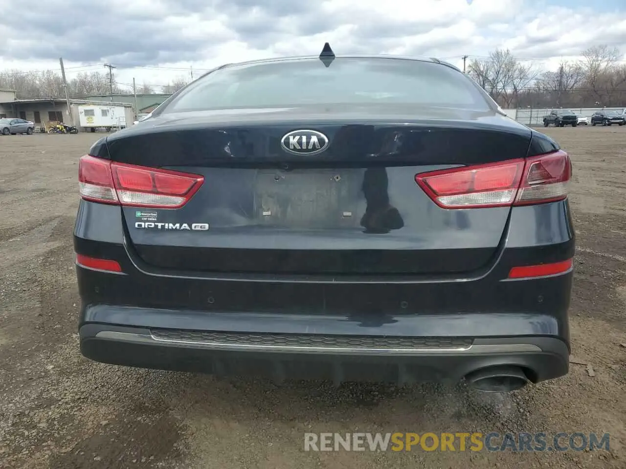 6 fotografías del automóvil dañado 5XXGT4L37KG345675 KIA OPTIMA 2019