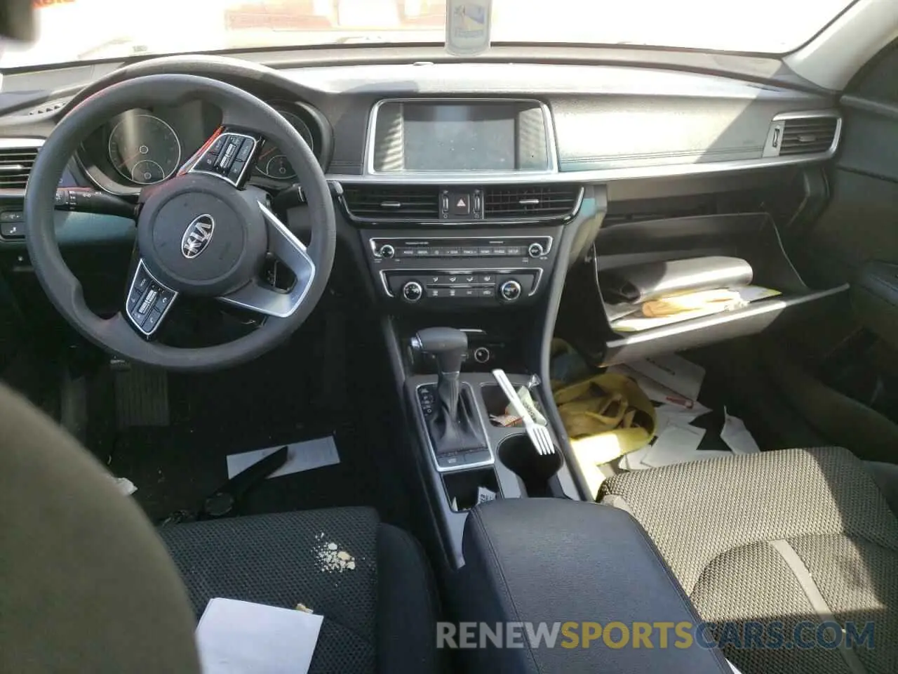 8 fotografías del automóvil dañado 5XXGT4L37KG357499 KIA OPTIMA 2019