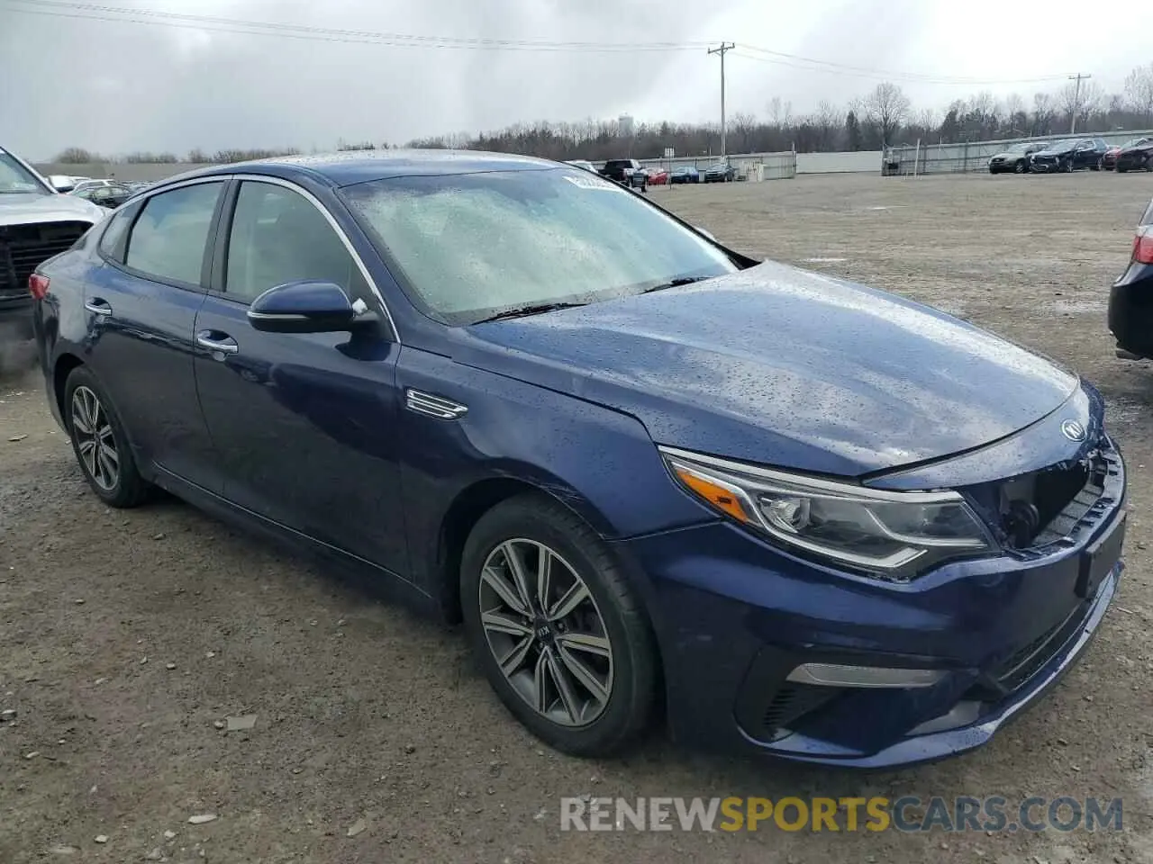 4 fotografías del automóvil dañado 5XXGT4L37KG359365 KIA OPTIMA 2019
