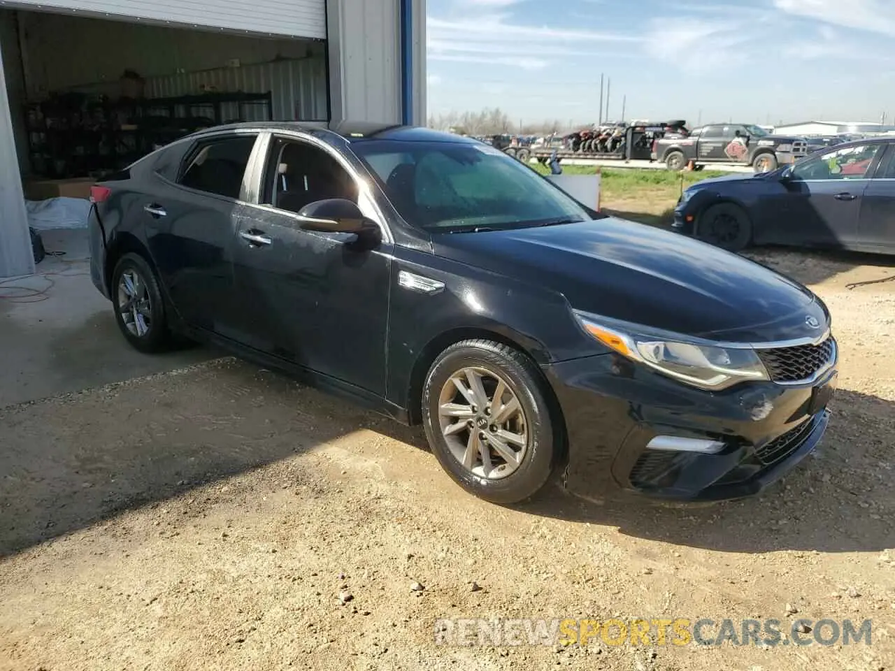 4 fotografías del automóvil dañado 5XXGT4L37KG362587 KIA OPTIMA 2019