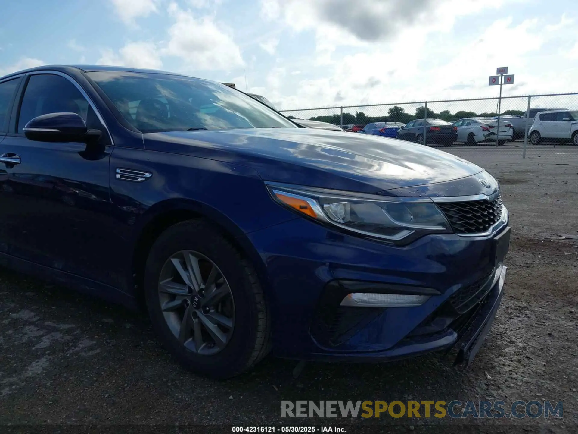 6 fotografías del automóvil dañado 5XXGT4L37KG364095 KIA OPTIMA 2019