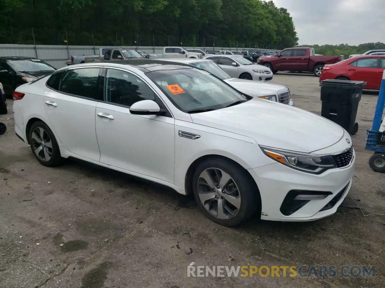 4 fotografías del automóvil dañado 5XXGT4L37KG377641 KIA OPTIMA 2019