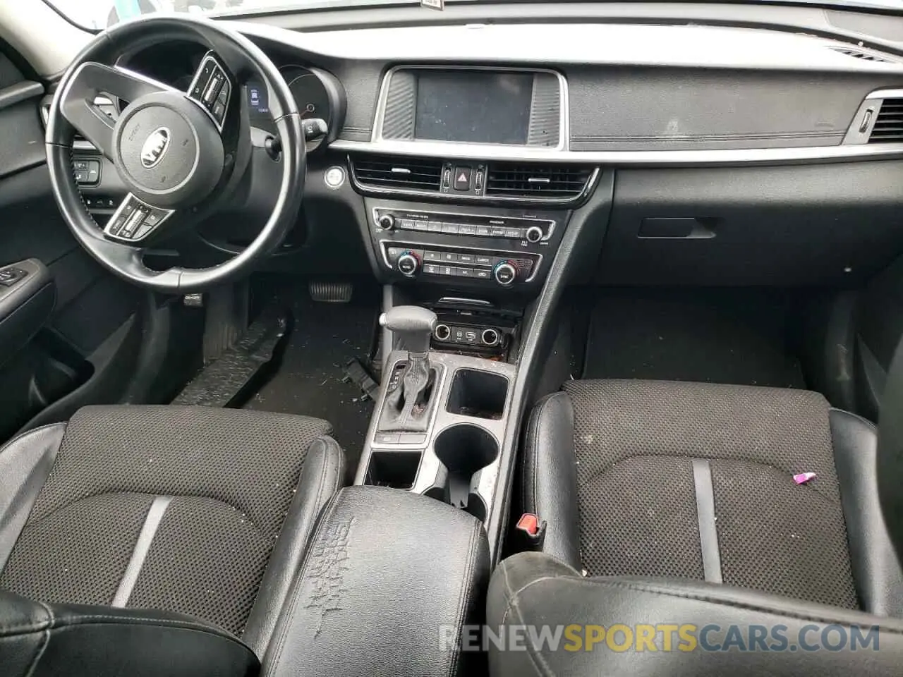 8 fotografías del automóvil dañado 5XXGT4L37KG377641 KIA OPTIMA 2019