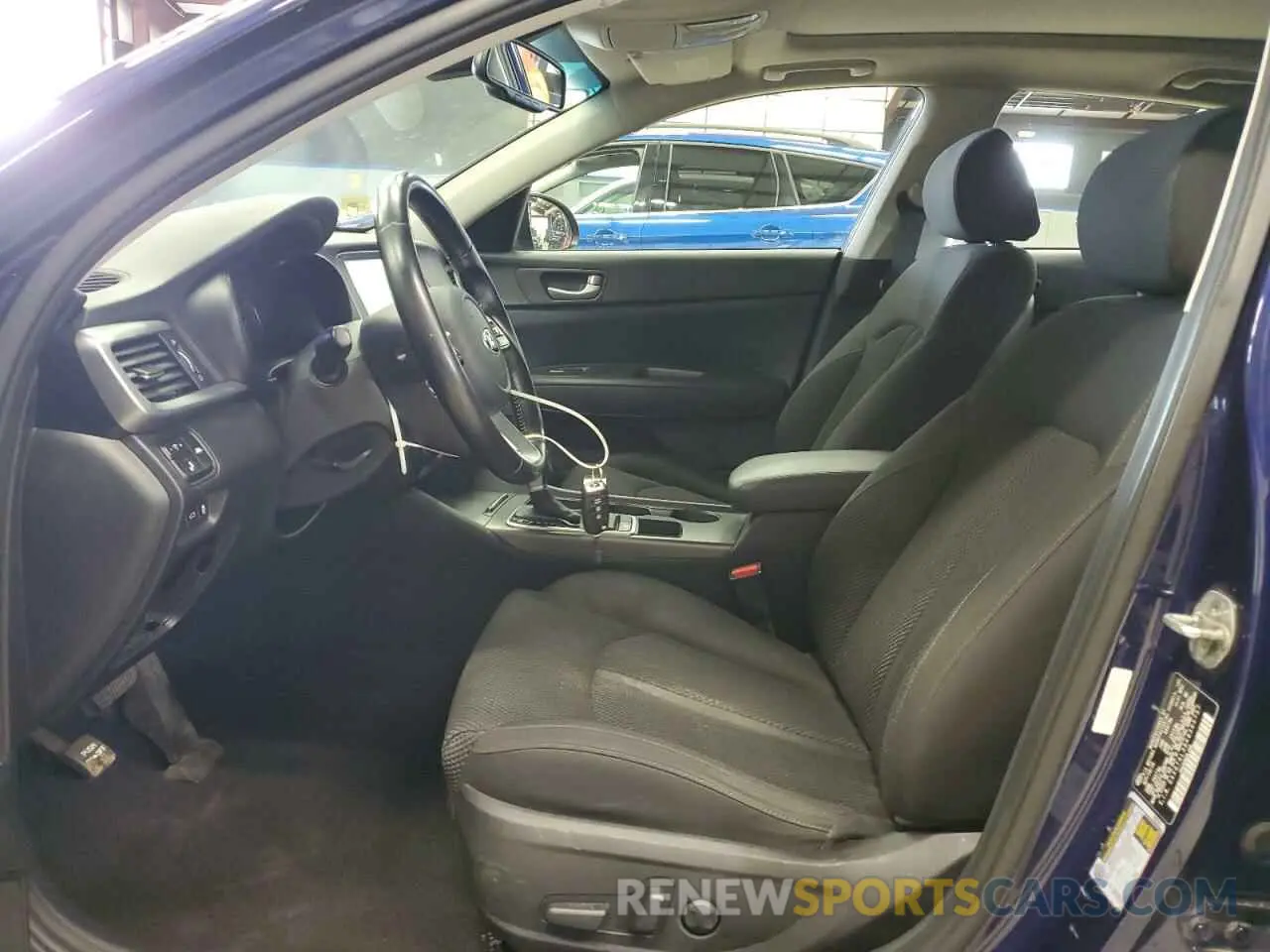 7 fotografías del automóvil dañado 5XXGT4L38KG303757 KIA OPTIMA 2019