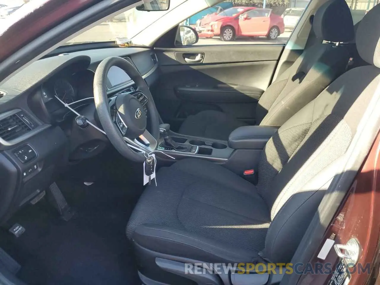 7 fotografías del automóvil dañado 5XXGT4L38KG333602 KIA OPTIMA 2019