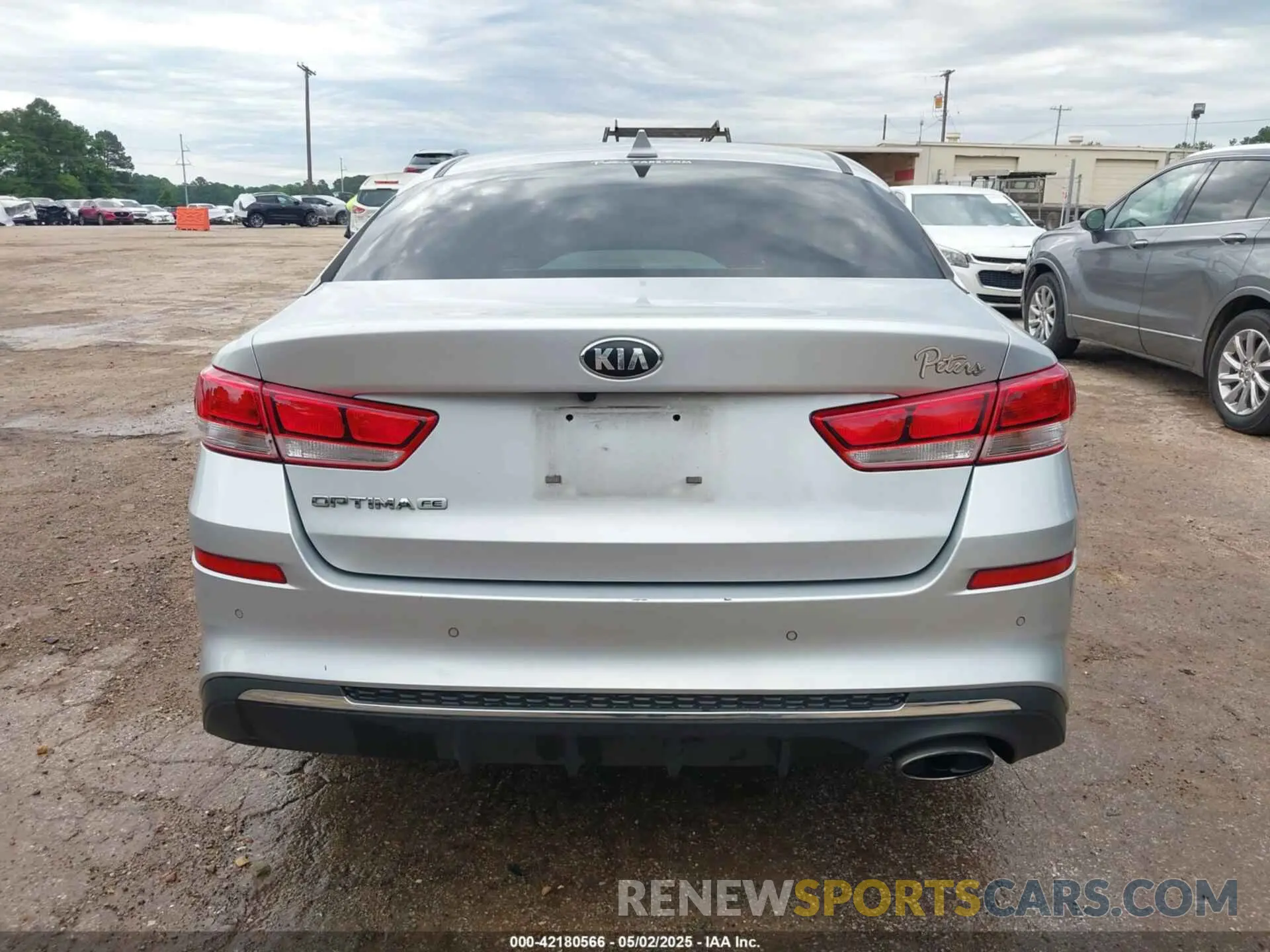 15 fotografías del automóvil dañado 5XXGT4L38KG342820 KIA OPTIMA 2019