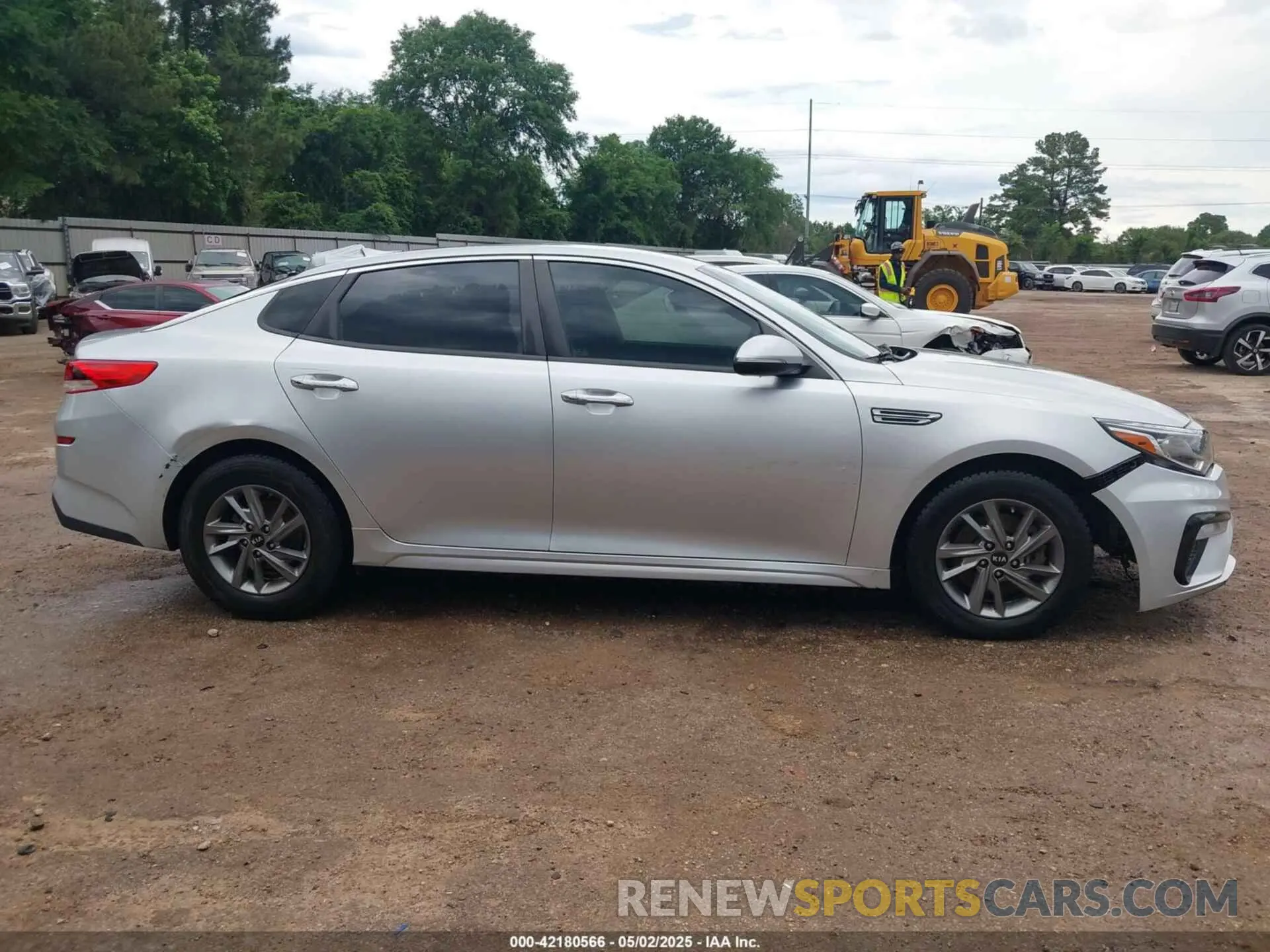 16 fotografías del automóvil dañado 5XXGT4L38KG342820 KIA OPTIMA 2019