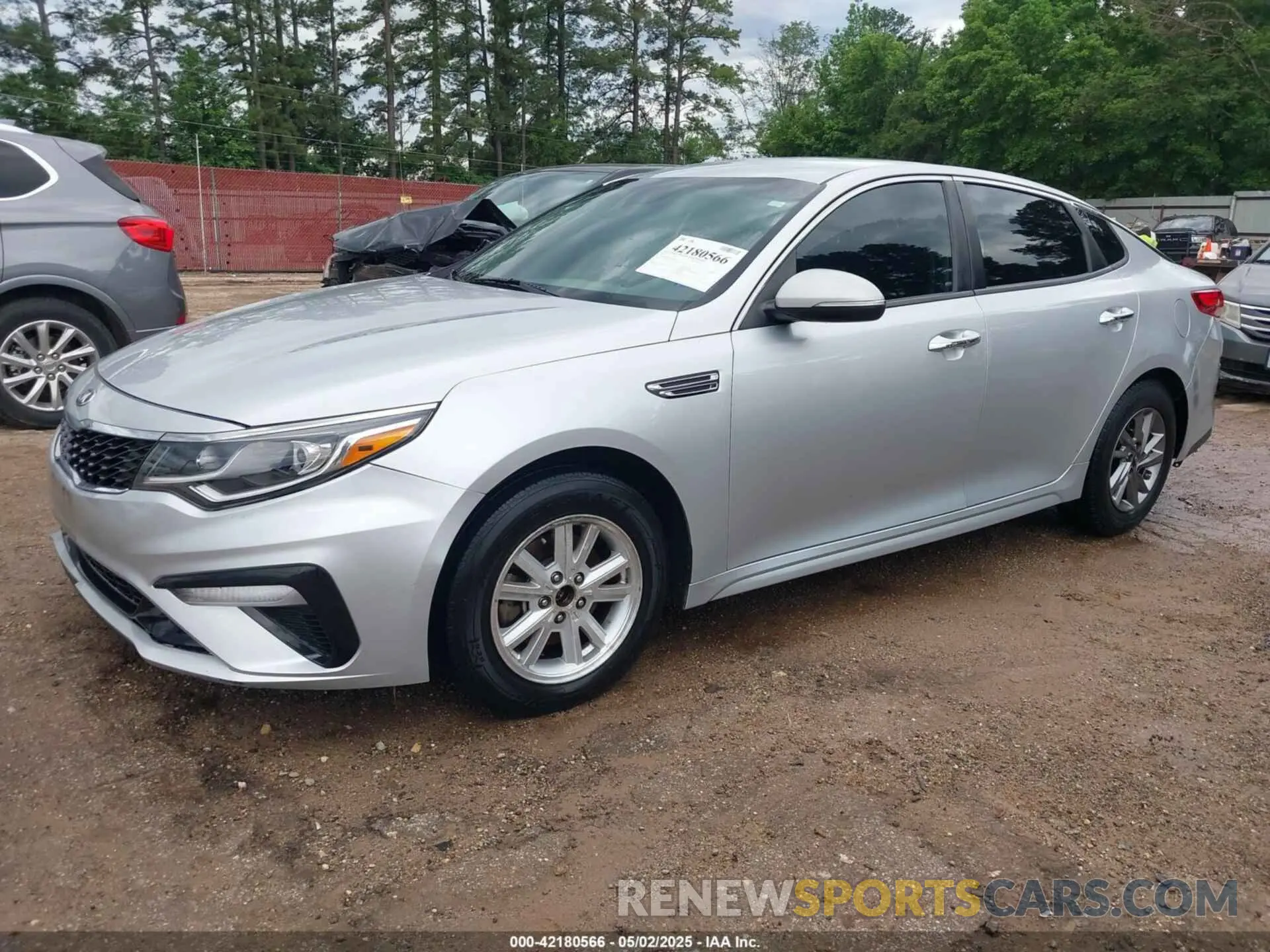 2 fotografías del automóvil dañado 5XXGT4L38KG342820 KIA OPTIMA 2019