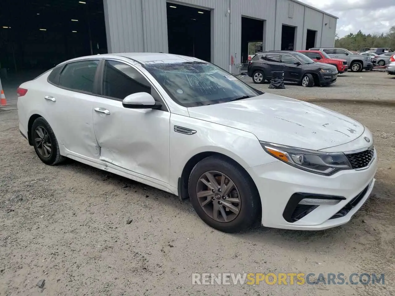 4 fotografías del automóvil dañado 5XXGT4L38KG352389 KIA OPTIMA 2019