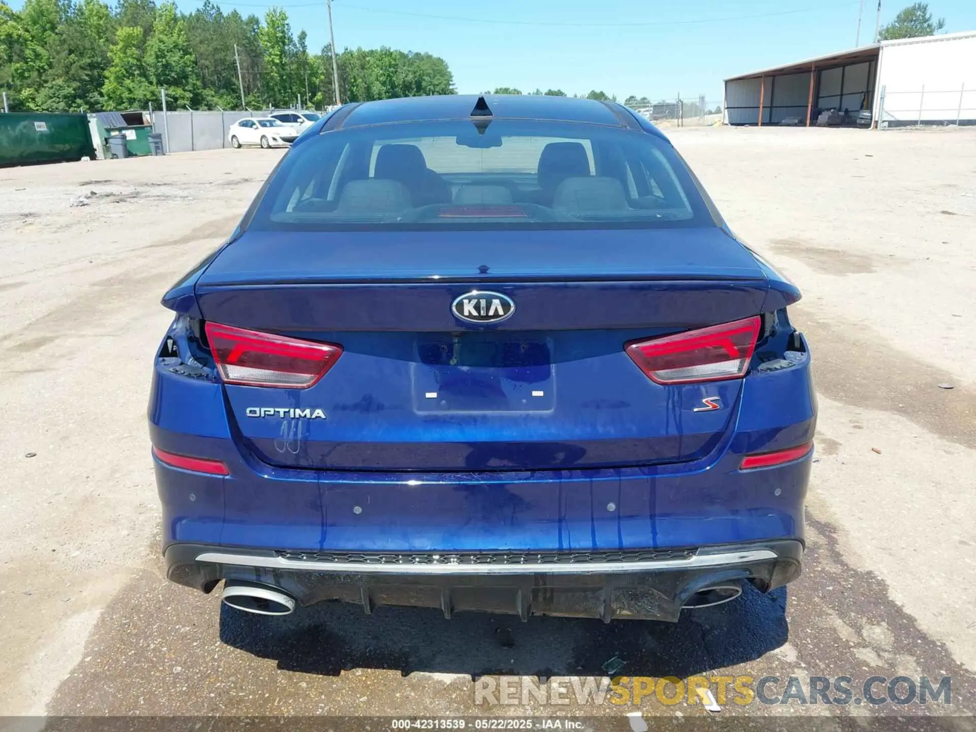 17 fotografías del automóvil dañado 5XXGT4L38KG359424 KIA OPTIMA 2019