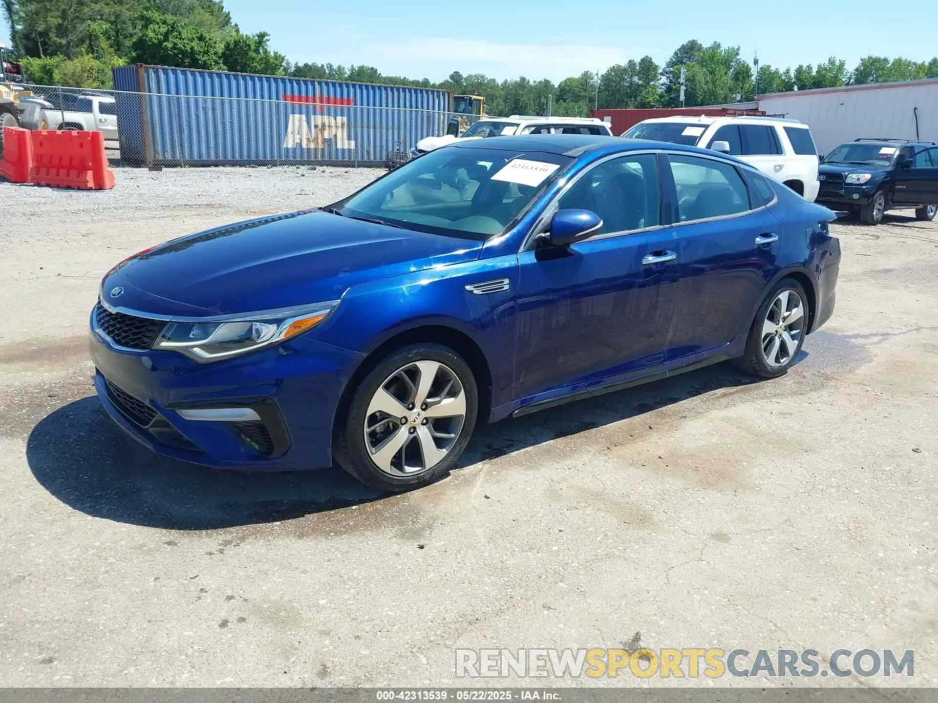 2 fotografías del automóvil dañado 5XXGT4L38KG359424 KIA OPTIMA 2019