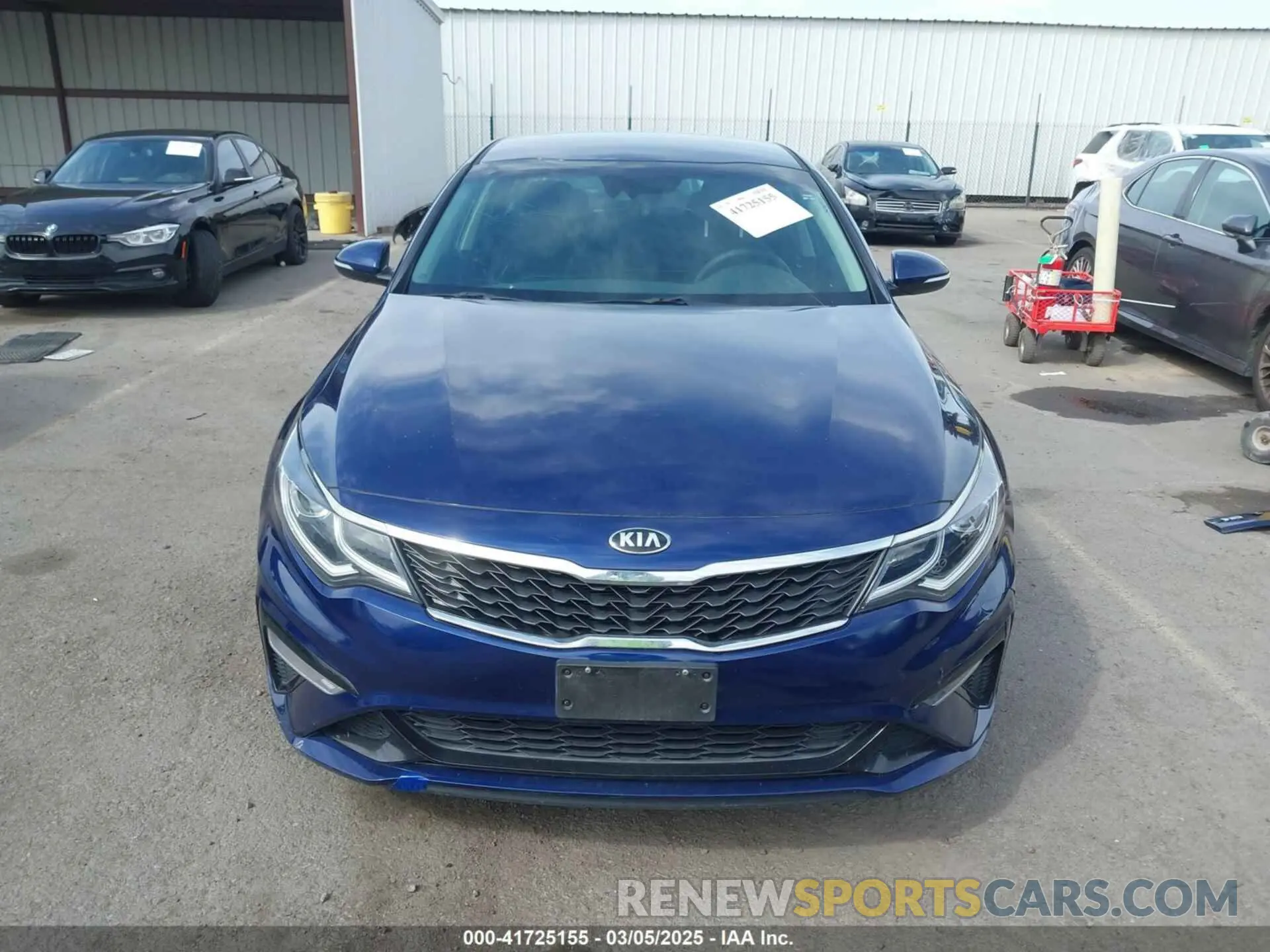 12 fotografías del automóvil dañado 5XXGT4L38KG375025 KIA OPTIMA 2019